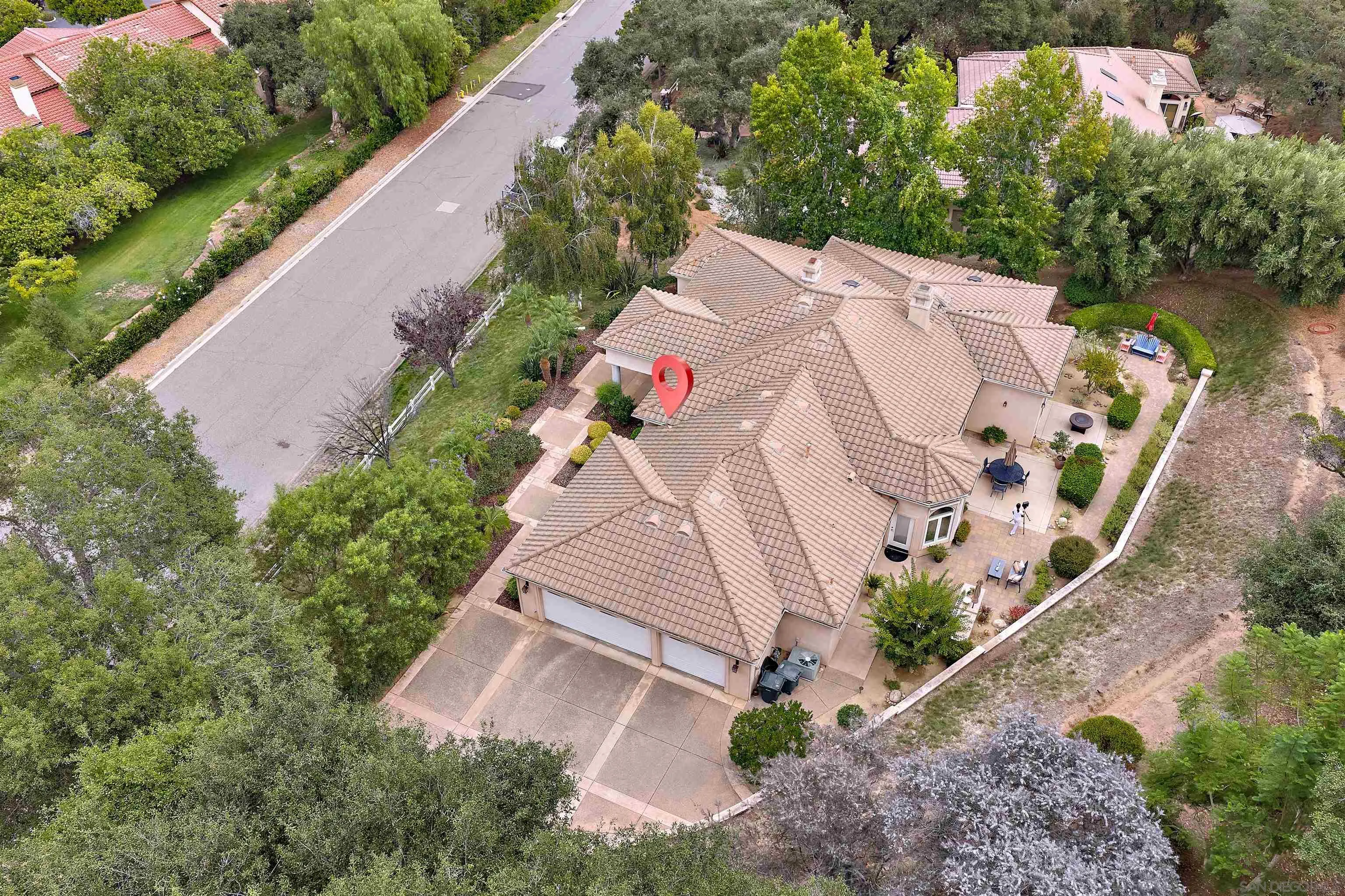 https://cdn.realtyfeed.com/cdn/127/250039387/71e2ccdc87bc7357da35d84202d2af32.webp