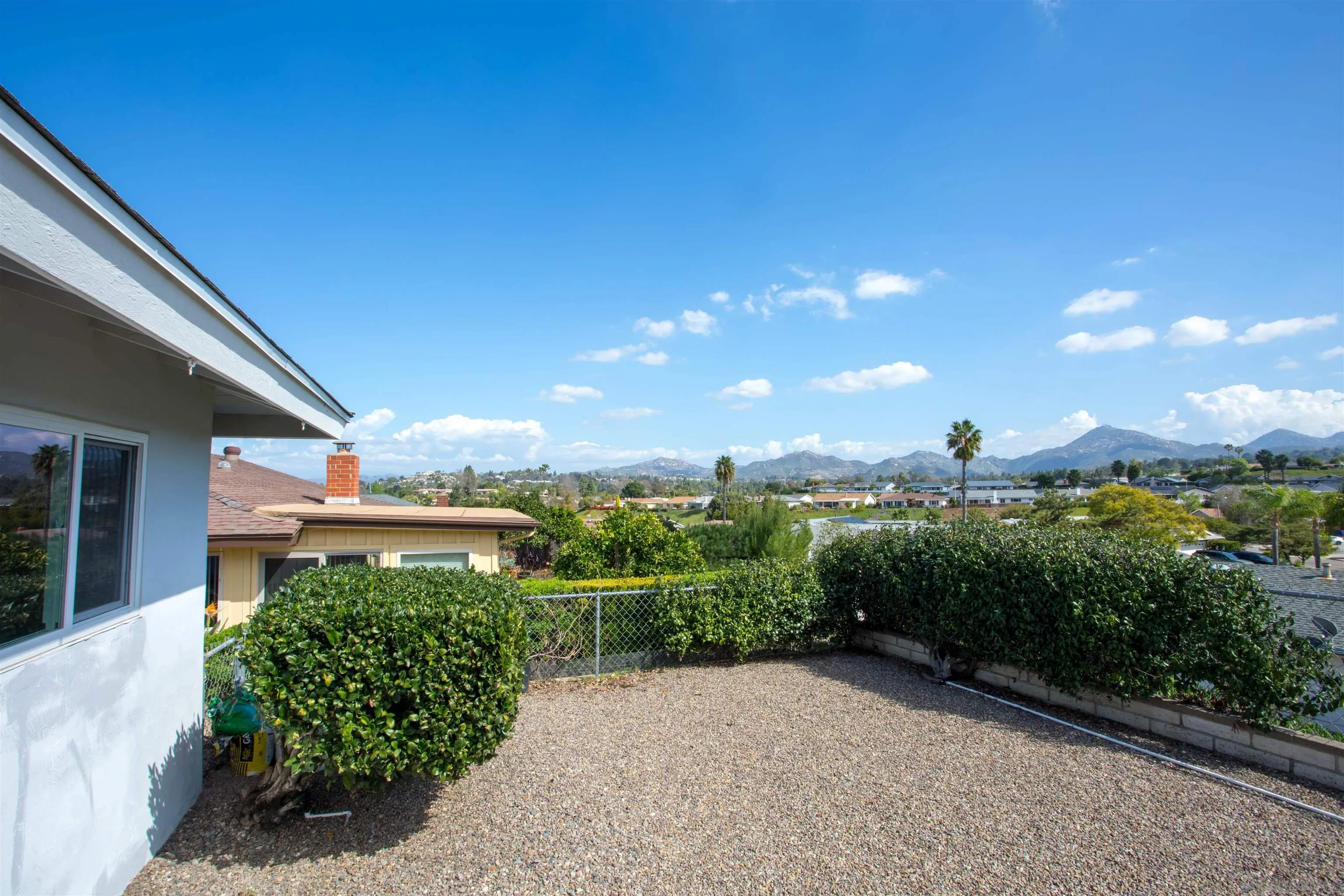 https://cdn.realtyfeed.com/cdn/127/250039390/6bf2258e54a6a1accd7322a60718e14a.webp