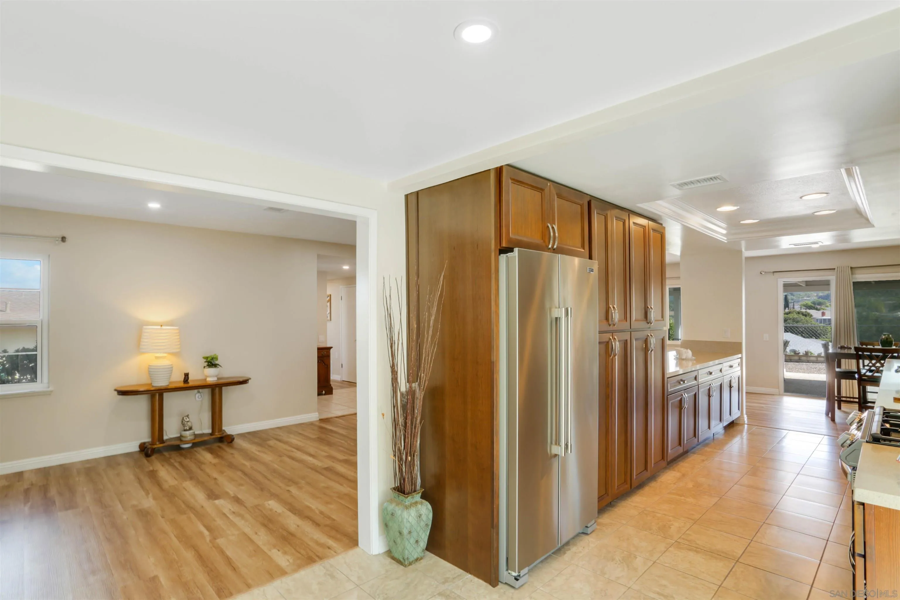 https://cdn.realtyfeed.com/cdn/127/250039390/6f23ce98d393093f81bada7ee7a895b9.webp