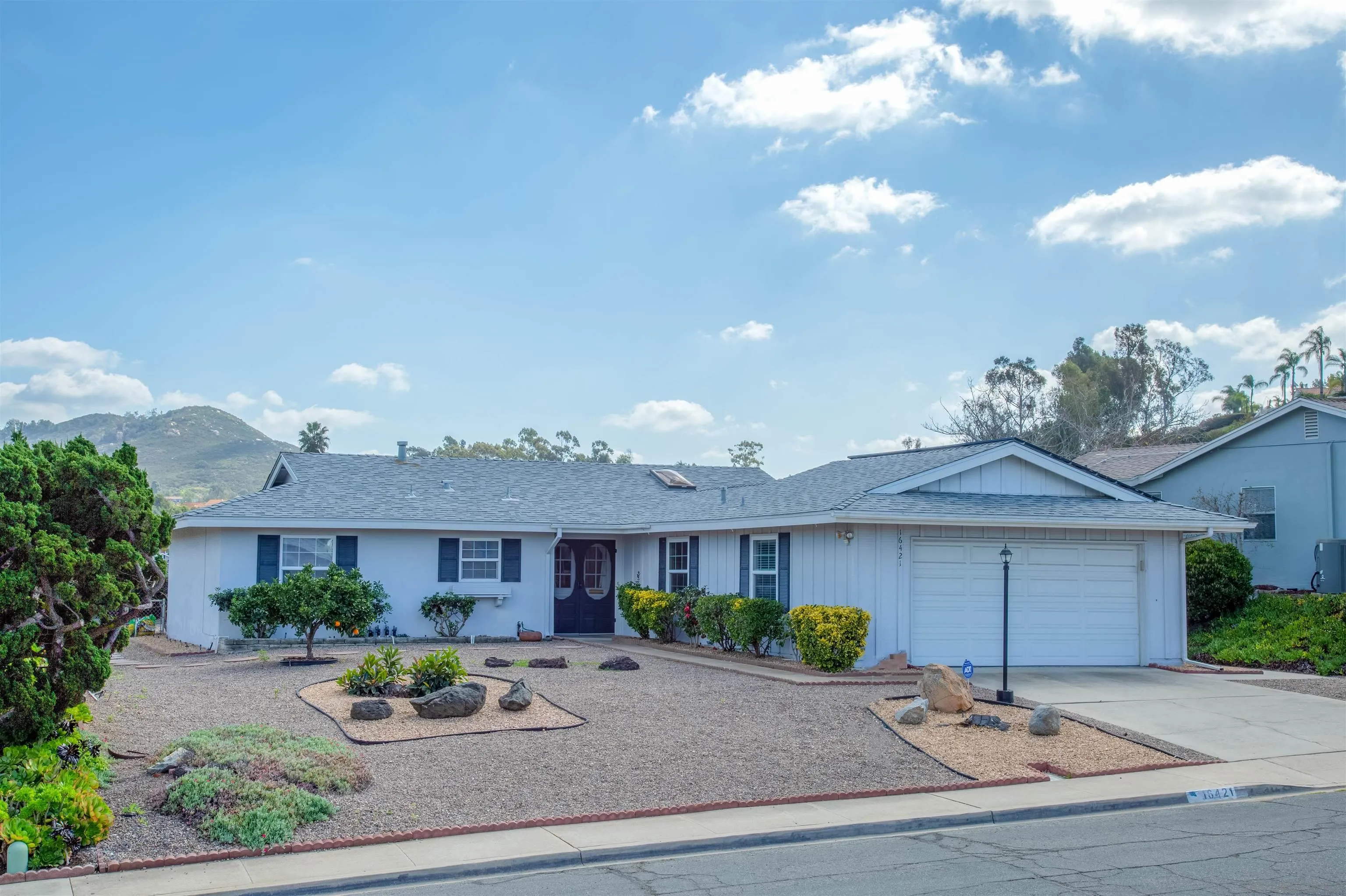 https://cdn.realtyfeed.com/cdn/127/250039390/8137239f610e891133f0fc94b485d7a0.webp