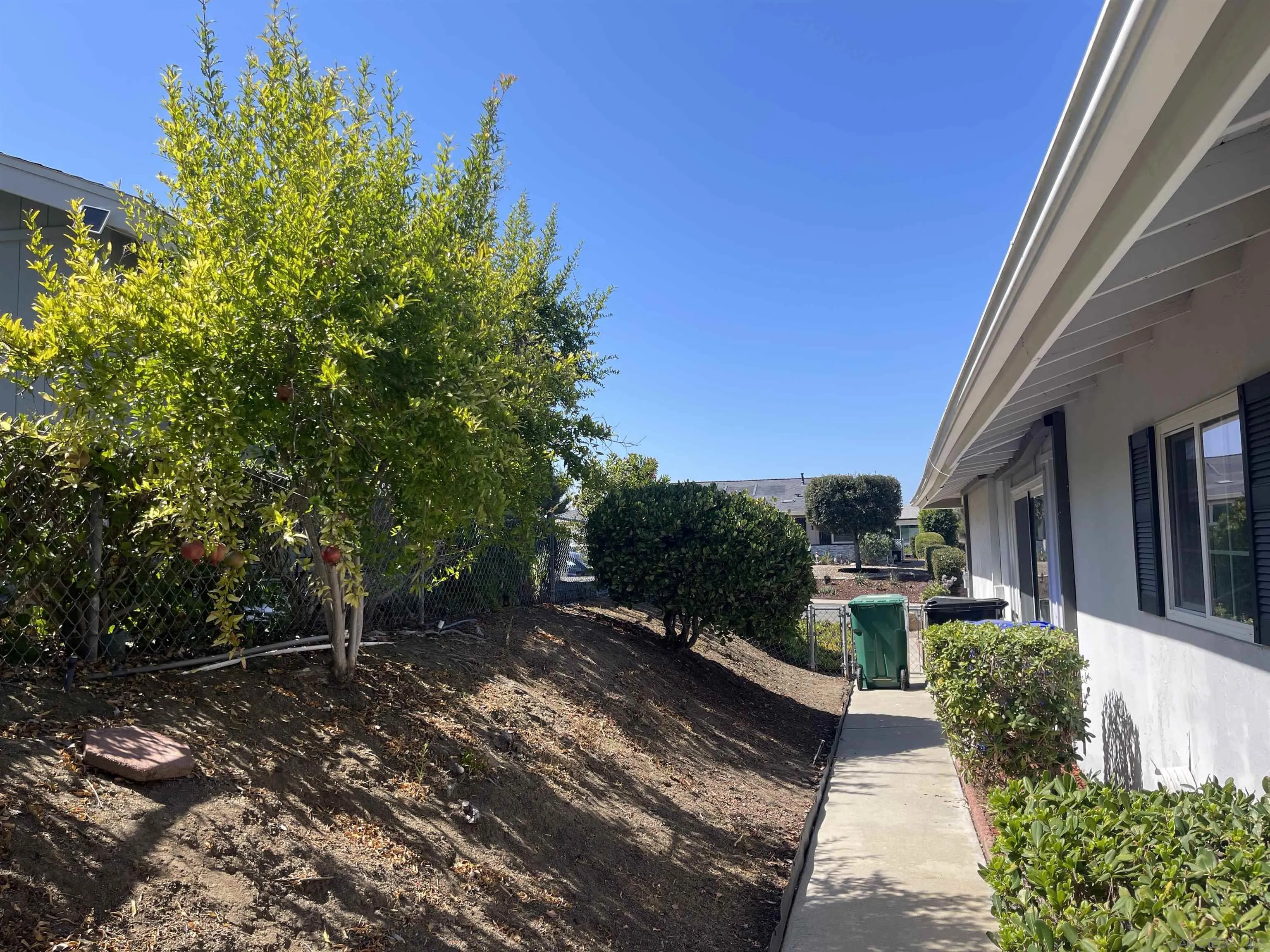https://cdn.realtyfeed.com/cdn/127/250039390/d3bd576fe7ed8c7fd14a5b48f4c000e3.webp