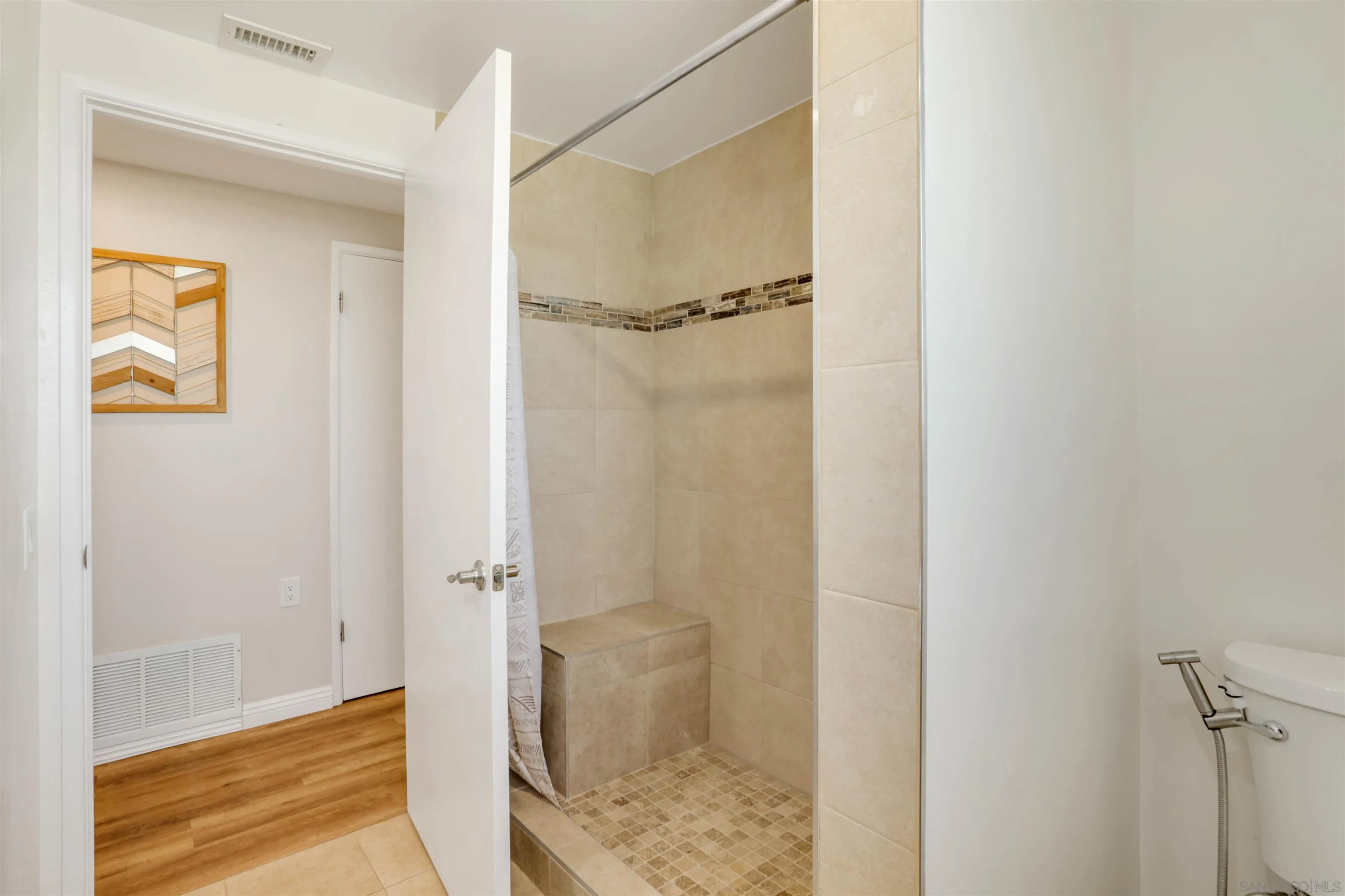 https://cdn.realtyfeed.com/cdn/127/250039390/f511b9b7521d8bd7996ba1e357a45422.webp