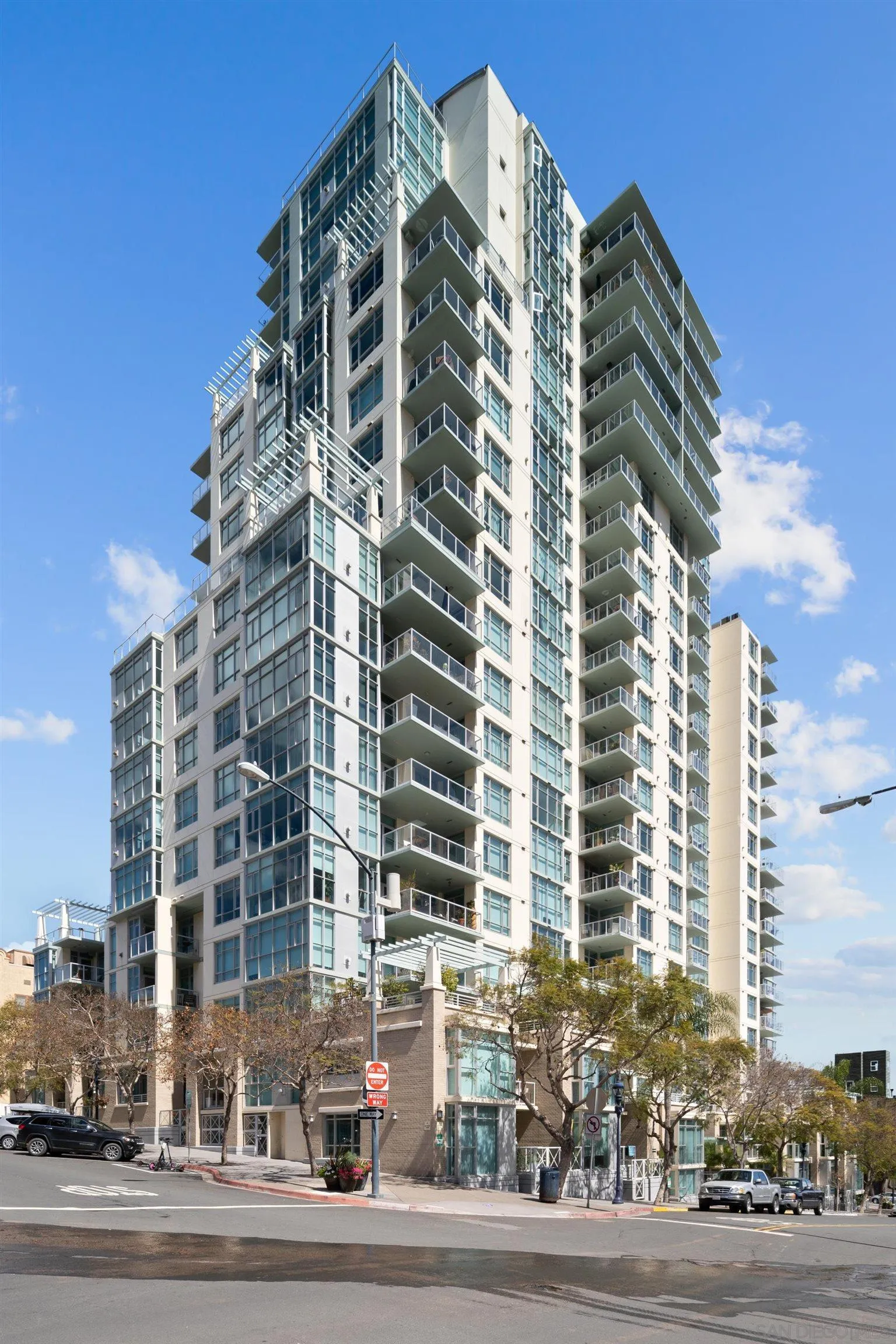 https://cdn.realtyfeed.com/cdn/127/250039391/6c29f71a77d4fddde32d1b22a85219ce.webp