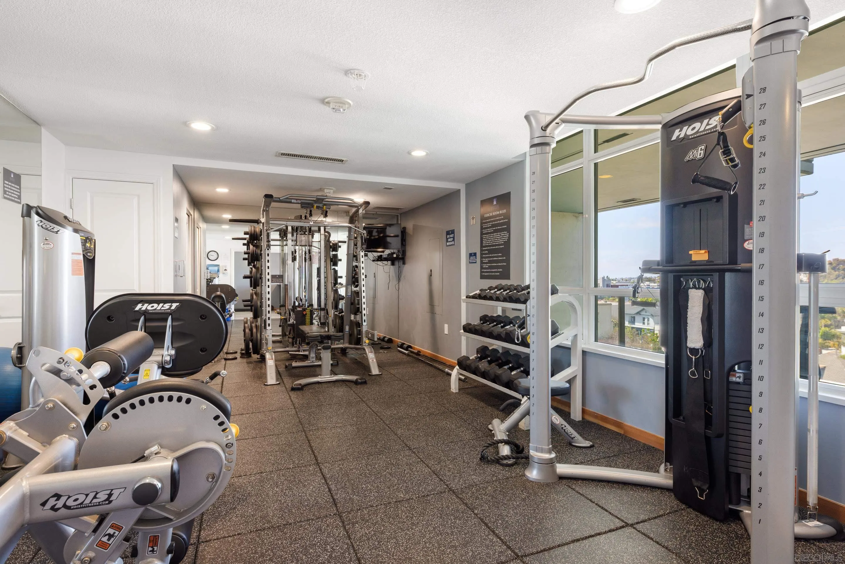 https://cdn.realtyfeed.com/cdn/127/250039391/dc880ca087e1a8627f04d78cb2feea90.webp