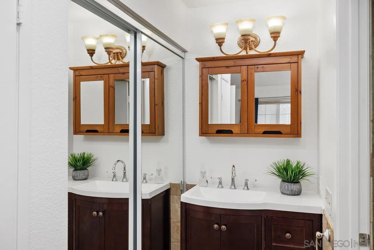 https://cdn.realtyfeed.com/cdn/127/250039393/4a6ac9b1ac6e5236ded9071ece317d83.webp