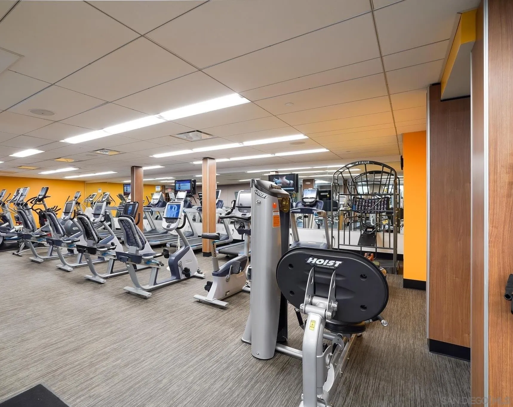 https://cdn.realtyfeed.com/cdn/127/250039397/1cc4a5a0d86ad100f50330a1e6fbbc6a.webp