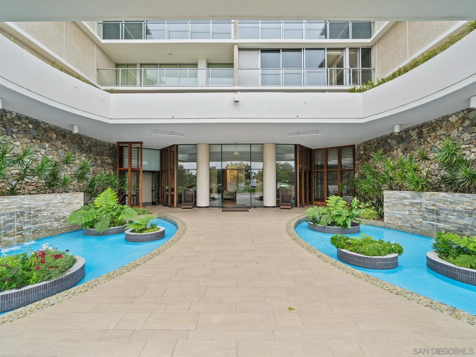 https://cdn.realtyfeed.com/cdn/127/250039397/7a7a4074f366918dada82e2635d5f570.webp