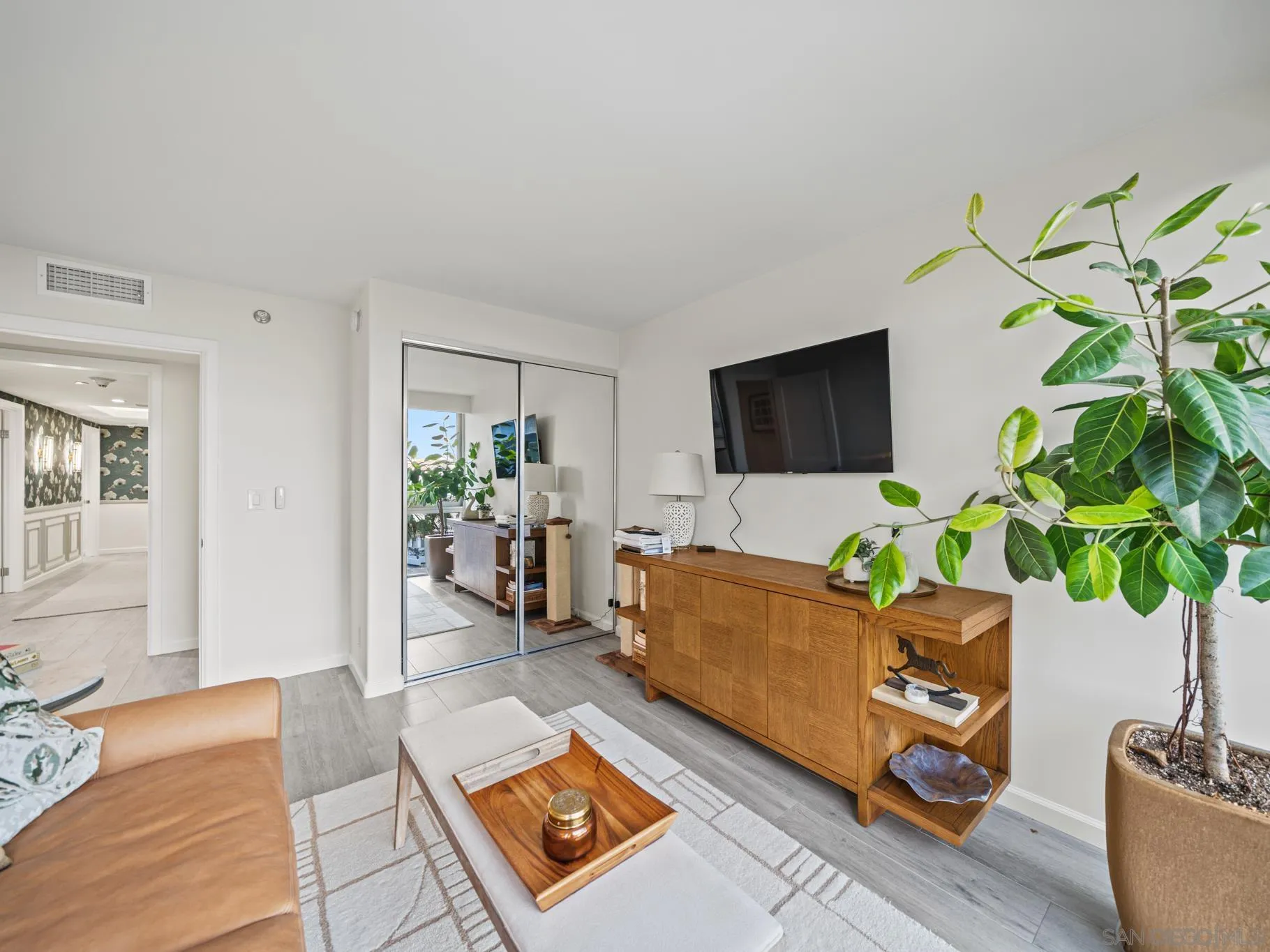 https://cdn.realtyfeed.com/cdn/127/250039397/d6bb54afd8a62c2af65a03c05e32c294.webp