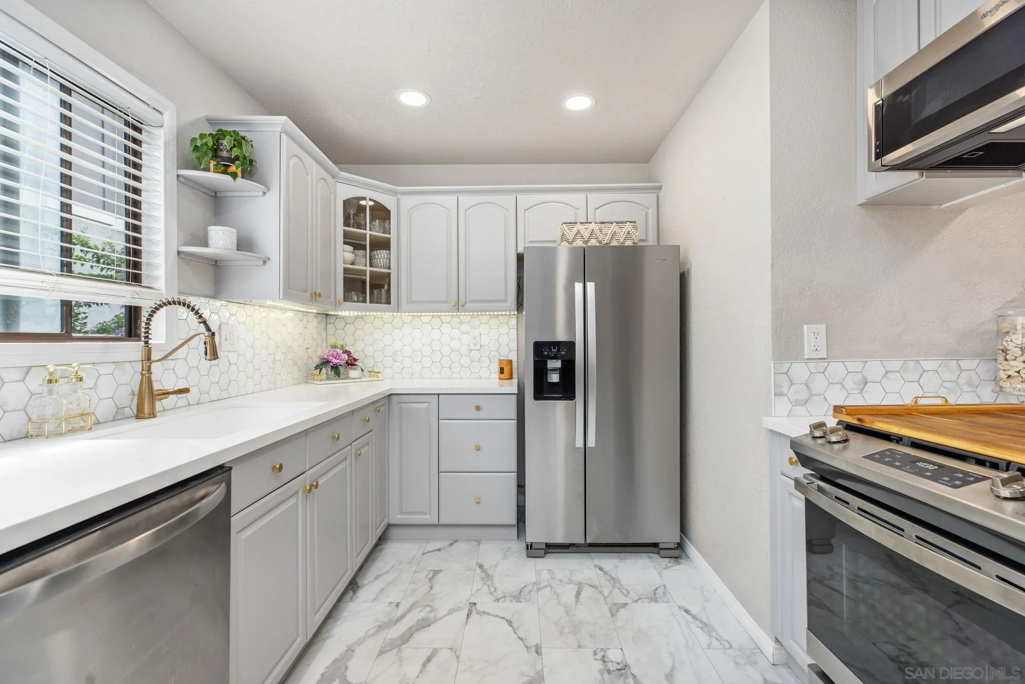 Photo #6: 250039400 Listing 