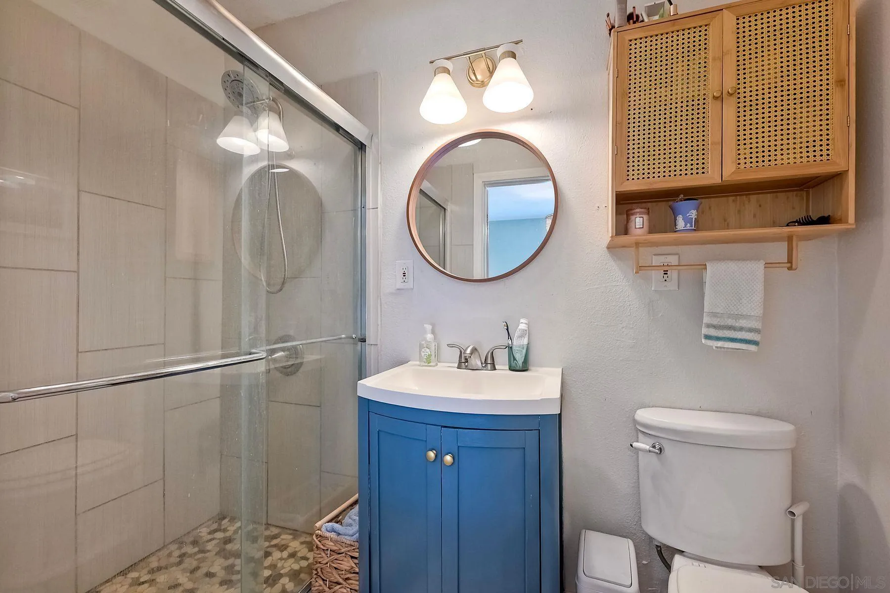 https://cdn.realtyfeed.com/cdn/127/250039401/bd9e1a17d5c4e5f719d58962ba0af09c.webp