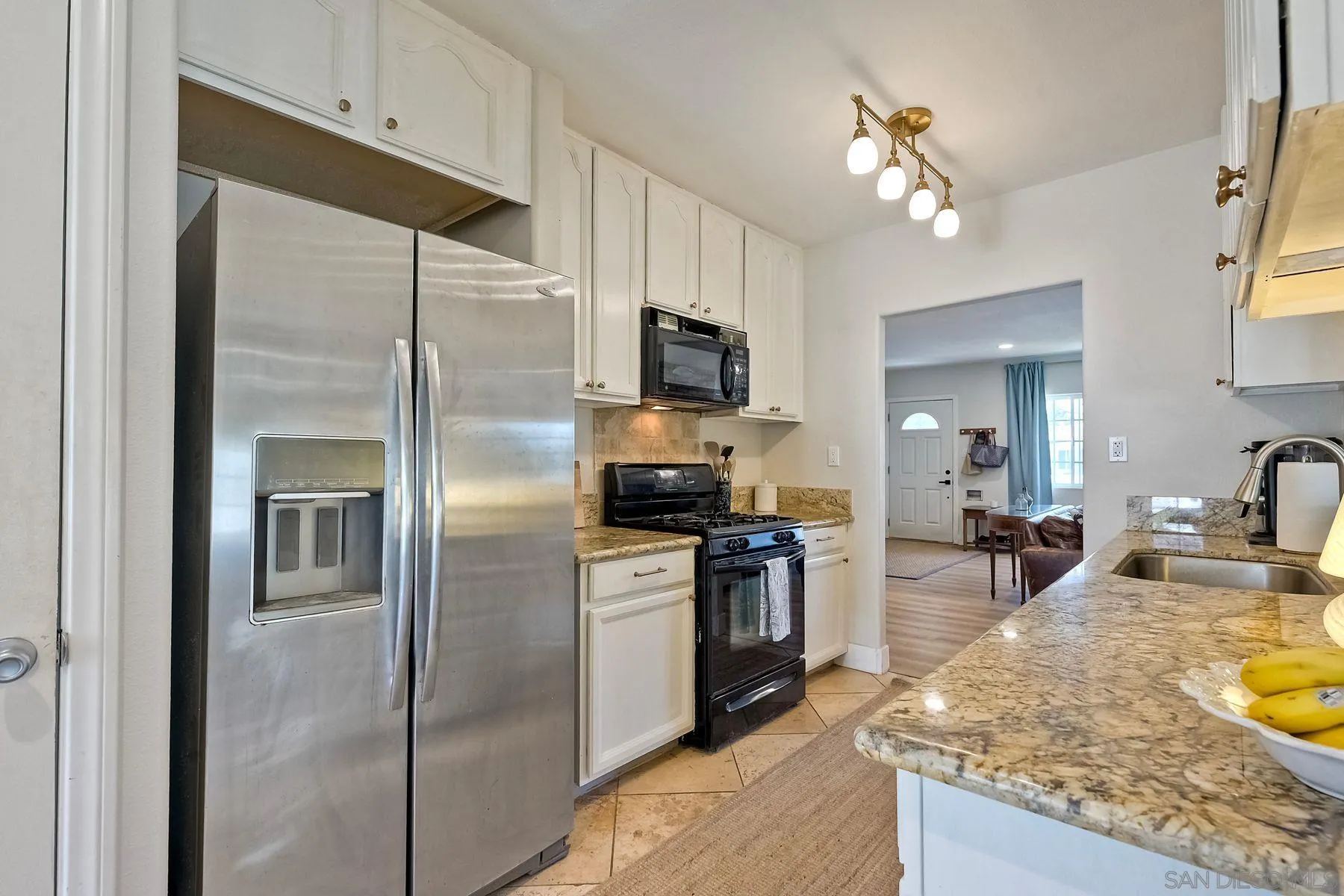 https://cdn.realtyfeed.com/cdn/127/250039401/cef8f1f2e974706152f8b0b9ea1c0daa.webp