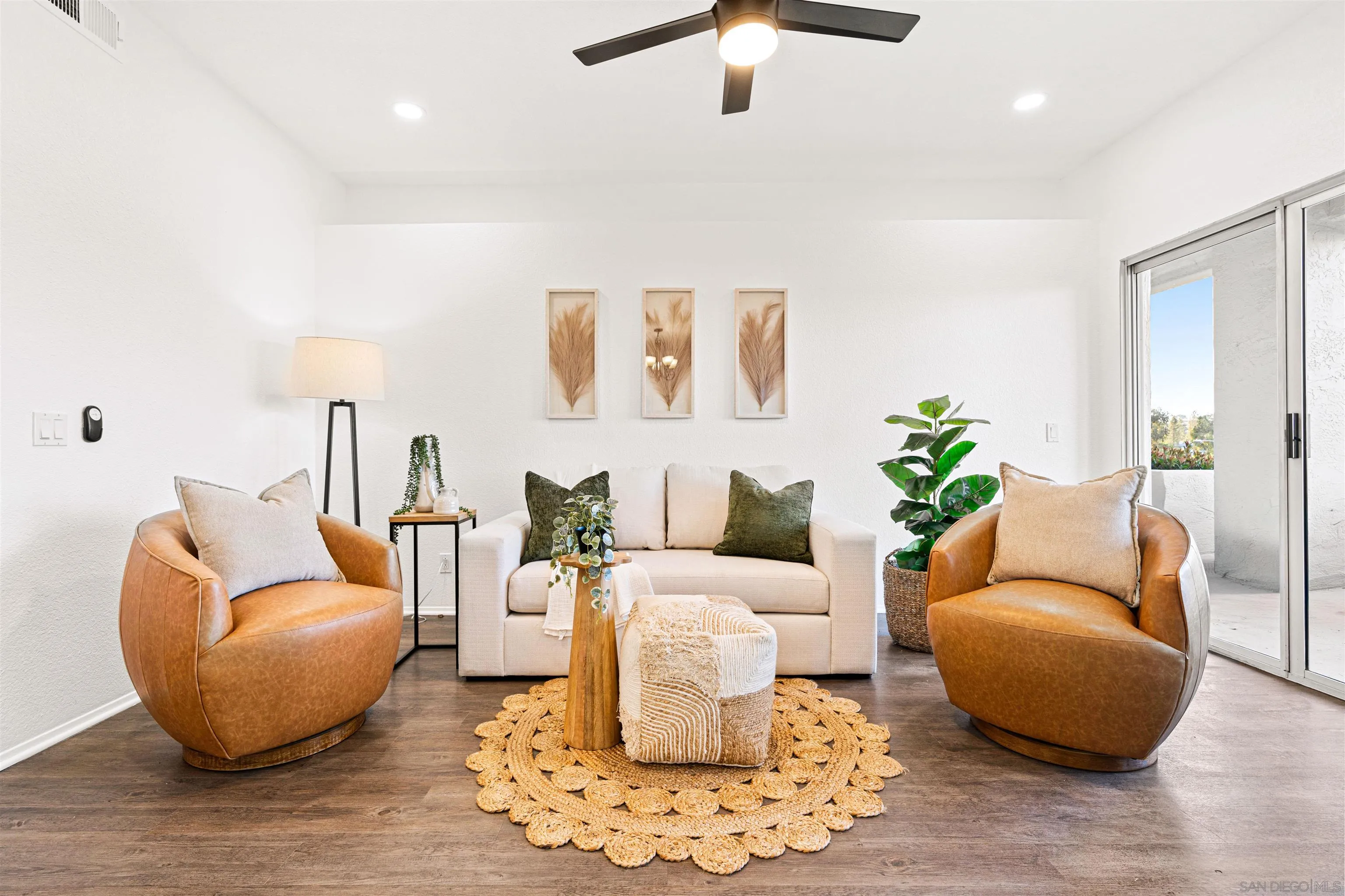 https://cdn.realtyfeed.com/cdn/127/250039402/5b522af60d2c6d56525e32d9d05e772e.webp