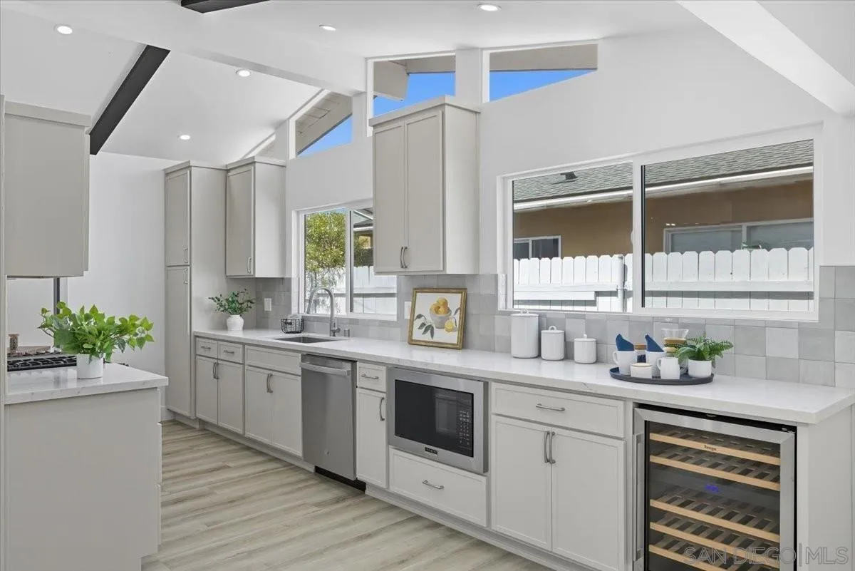 https://cdn.realtyfeed.com/cdn/127/250039404/d500ed6dd9be7e51266a28170b7a0b68.webp
