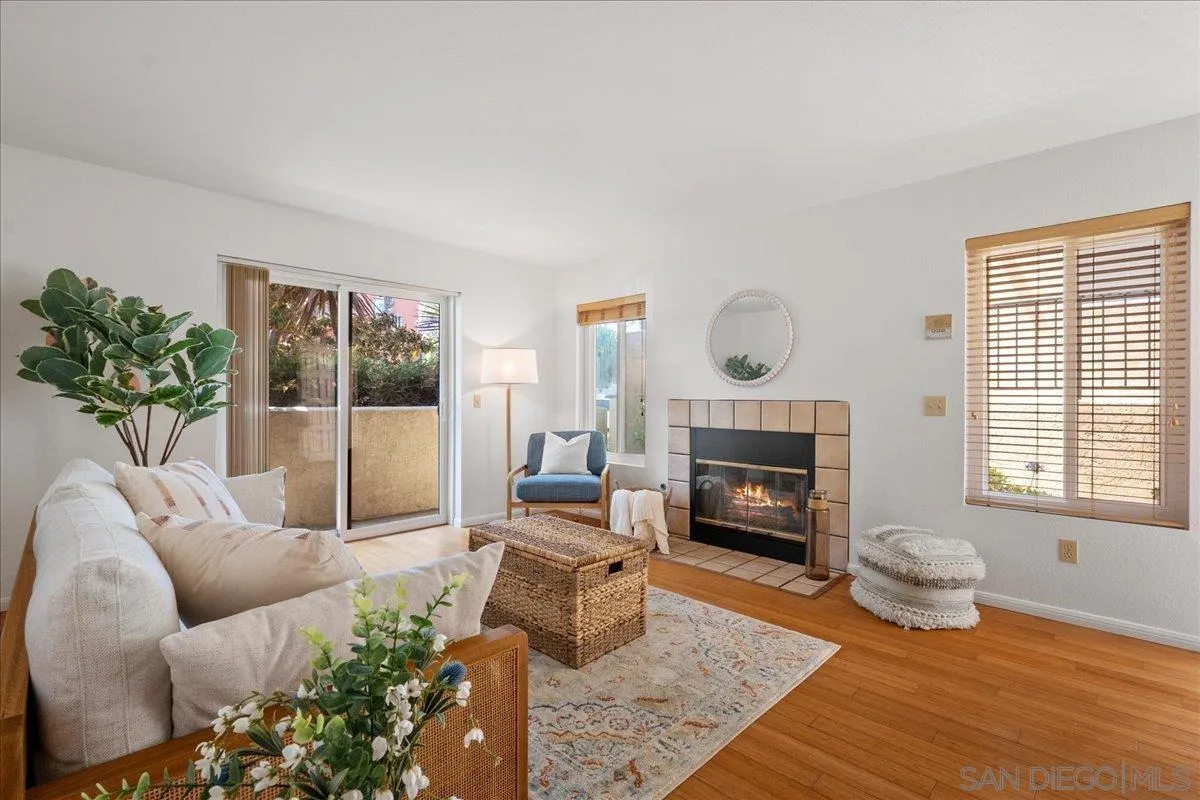 https://cdn.realtyfeed.com/cdn/127/250039407/c585ad856b4f4da42c6a27f490c1d492.webp