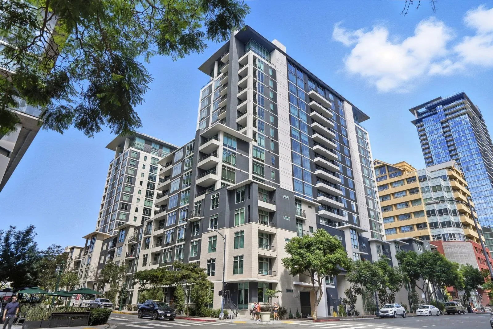 https://cdn.realtyfeed.com/cdn/127/250039409/7e64e223c553d2419e843142bcdfe125.webp