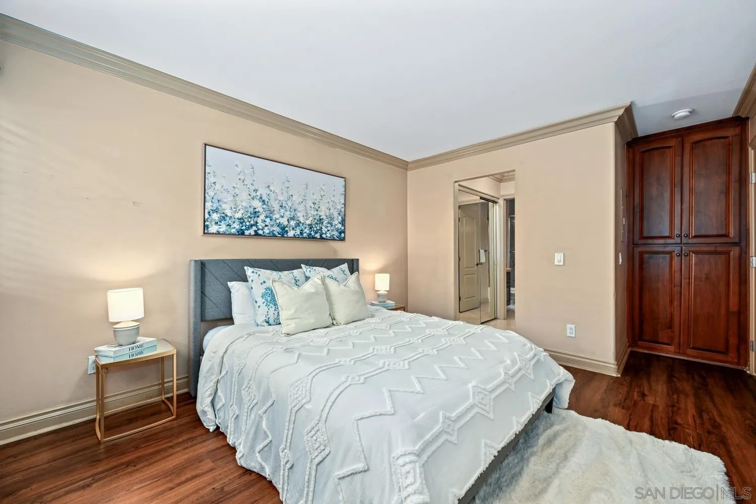 https://cdn.realtyfeed.com/cdn/127/250039416/8fcb5ee93acc5f01d61d1f7f8b54b1c1.webp