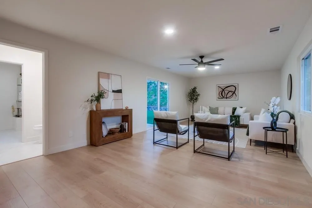 https://cdn.realtyfeed.com/cdn/127/250039420/b47566edcd42f9d6003aff589b15d549.webp
