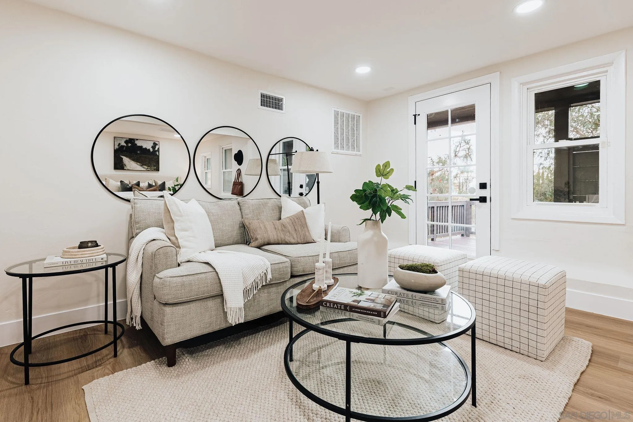 https://cdn.realtyfeed.com/cdn/127/250039421/ecdc8b3940f436027d9d7b868bebd6dc.webp