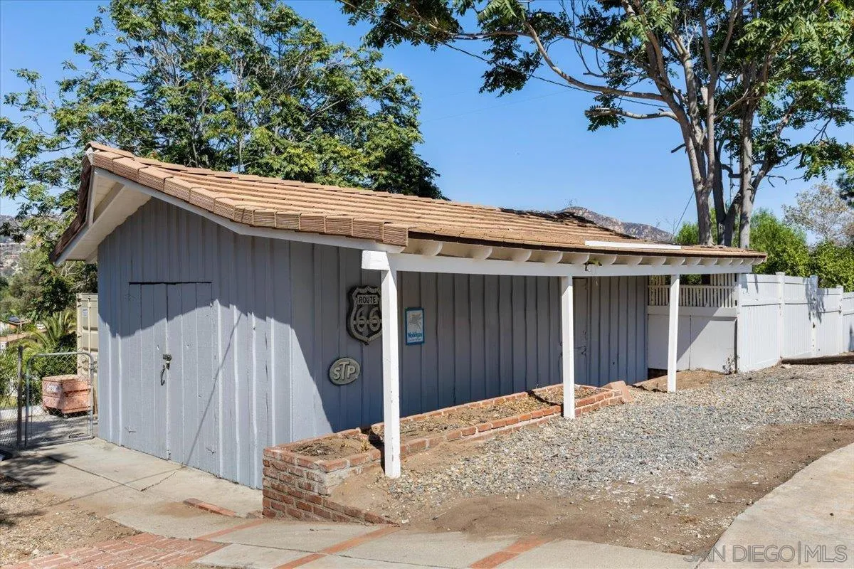 https://cdn.realtyfeed.com/cdn/127/250039426/a22c91014ad2c079d367574adc6e0b36.webp