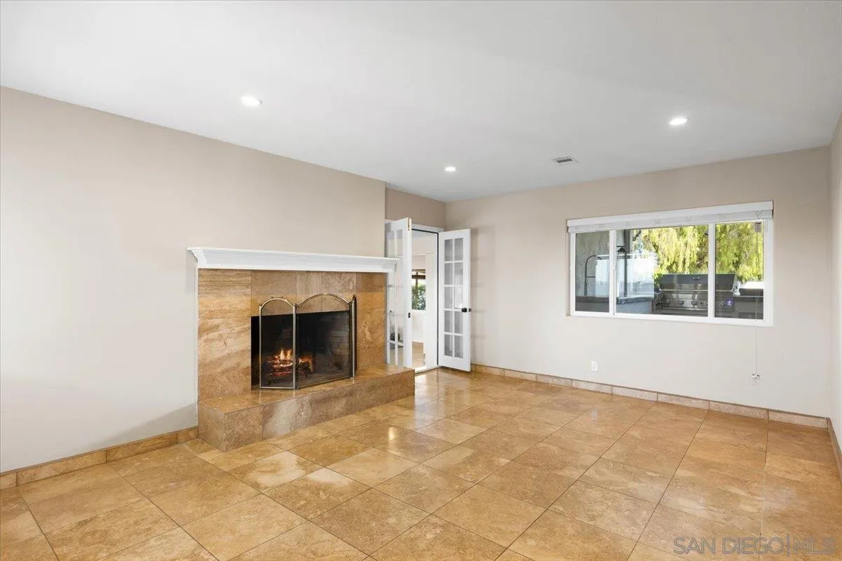 https://cdn.realtyfeed.com/cdn/127/250039426/b066b5016e0179fee8f38ec7f01cdccf.webp
