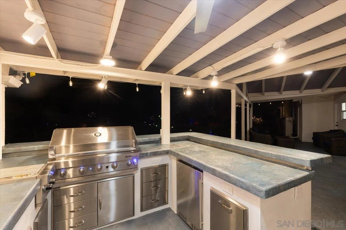 https://cdn.realtyfeed.com/cdn/127/250039426/f392e17ef5cbc03ecc06e26f75eee6f3.webp