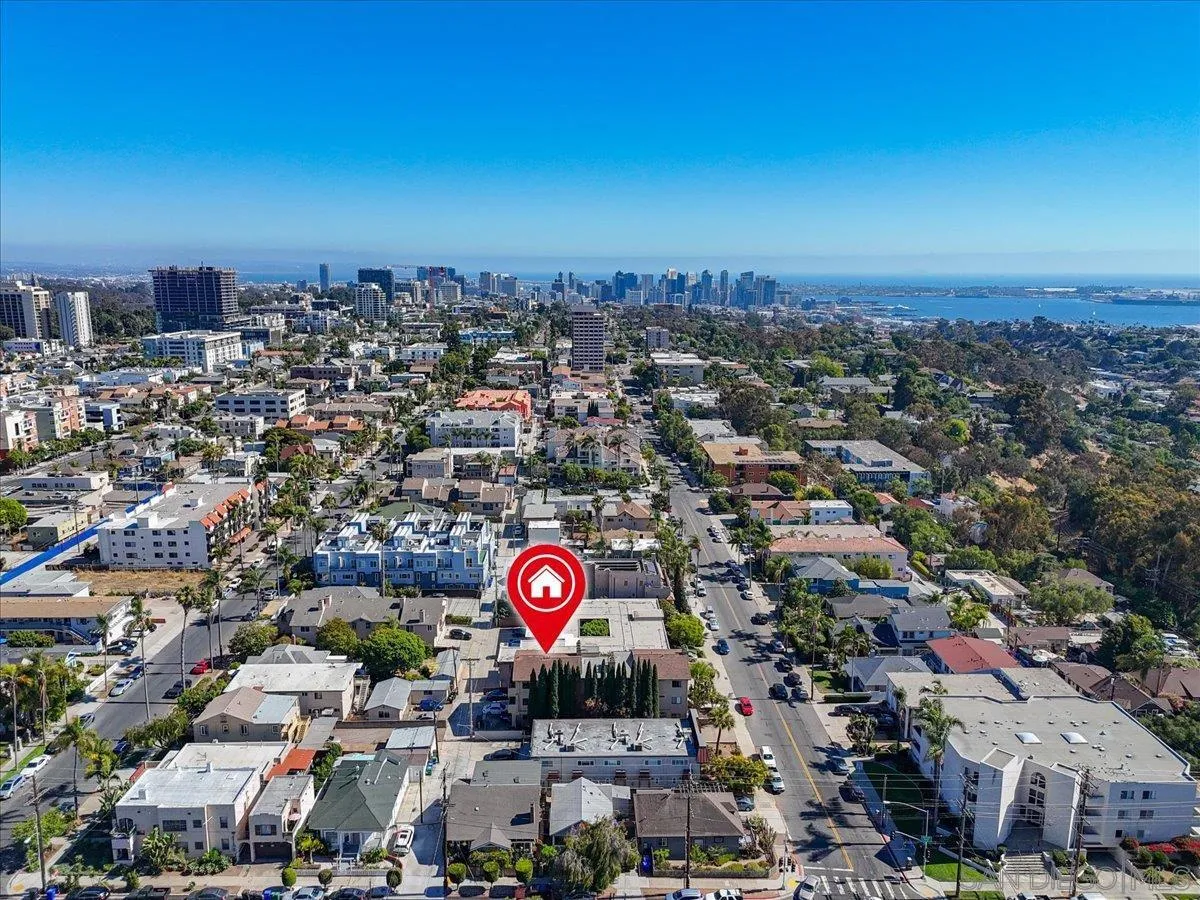 https://cdn.realtyfeed.com/cdn/127/250039427/13ddd47d2c090f71c9a57347160f06a6.webp