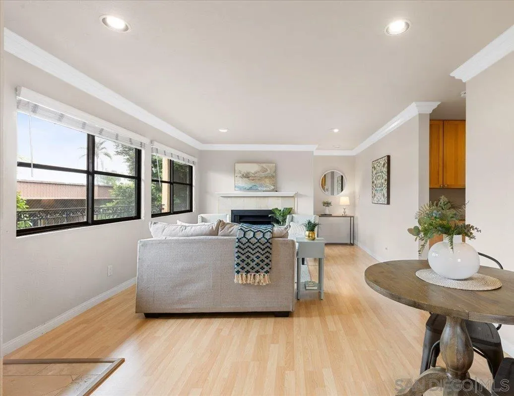 Photo #5: 250039427 Listing 