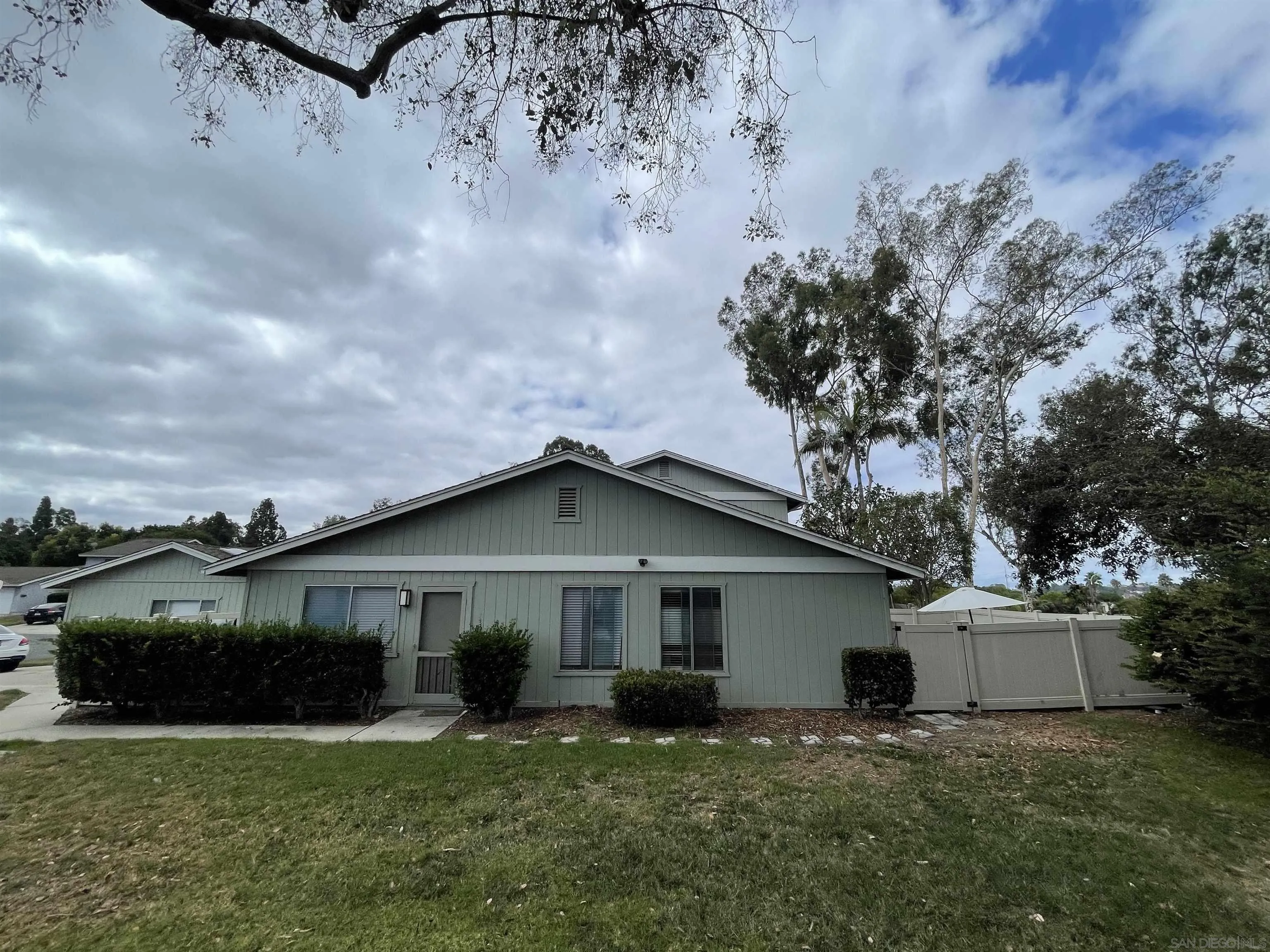 https://cdn.realtyfeed.com/cdn/127/250039428/39da9ec865747b88e9a0ca1873f3a8b1.webp