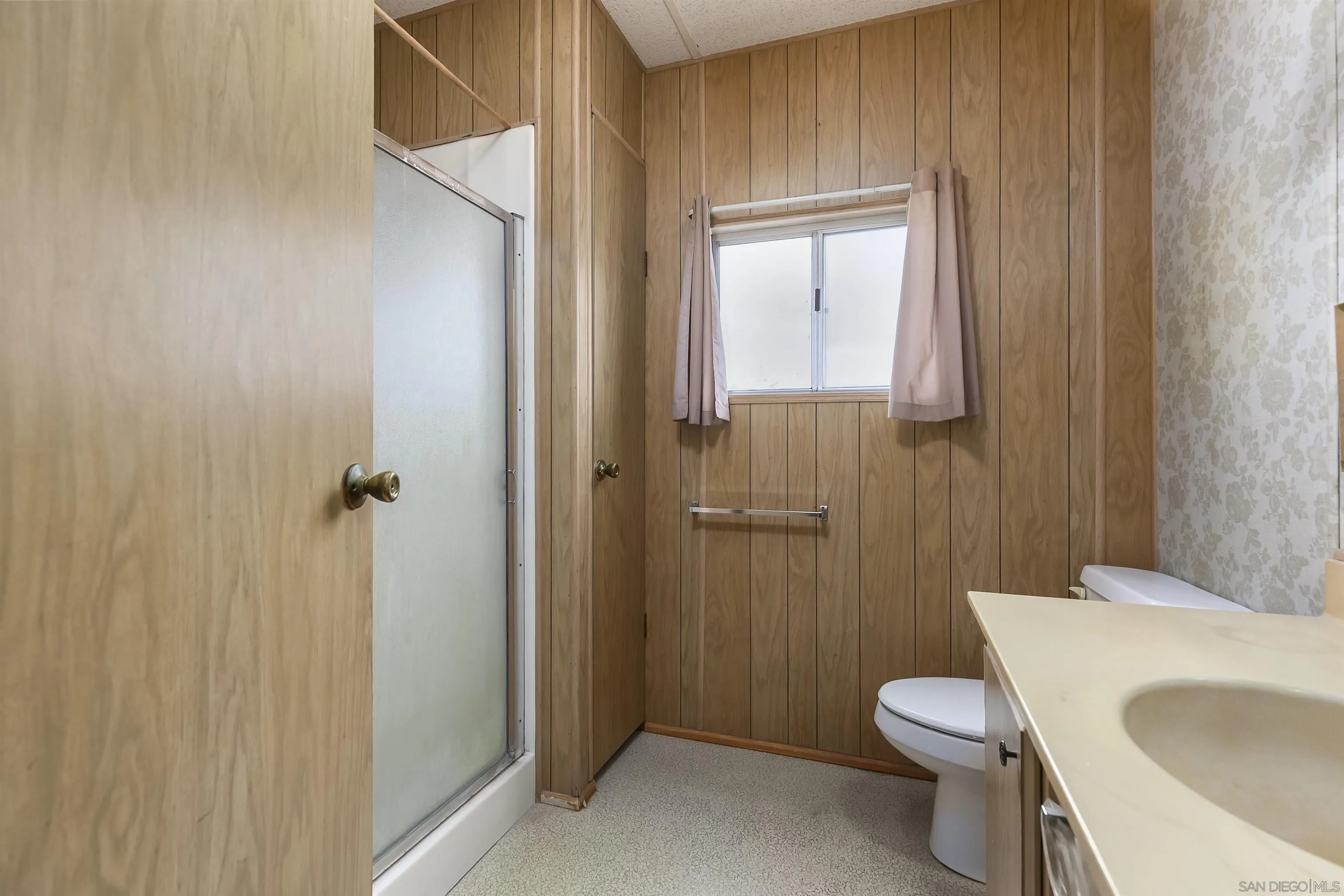 https://cdn.realtyfeed.com/cdn/127/250039430/08c83f1591998cf44cac9e4e7023e490.webp