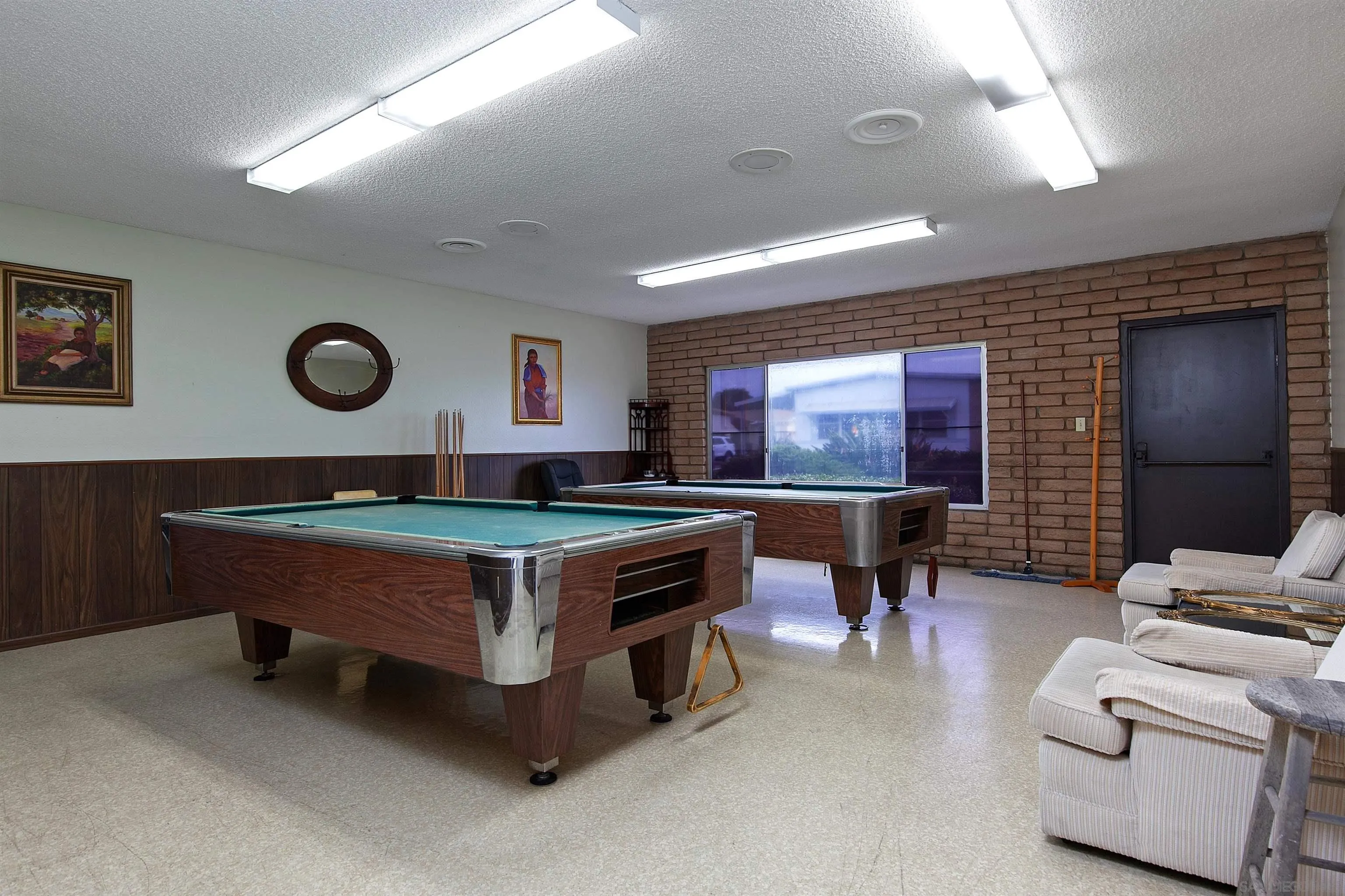 https://cdn.realtyfeed.com/cdn/127/250039430/1158c0c6342ddc87bf8d34be1103fdc0.webp