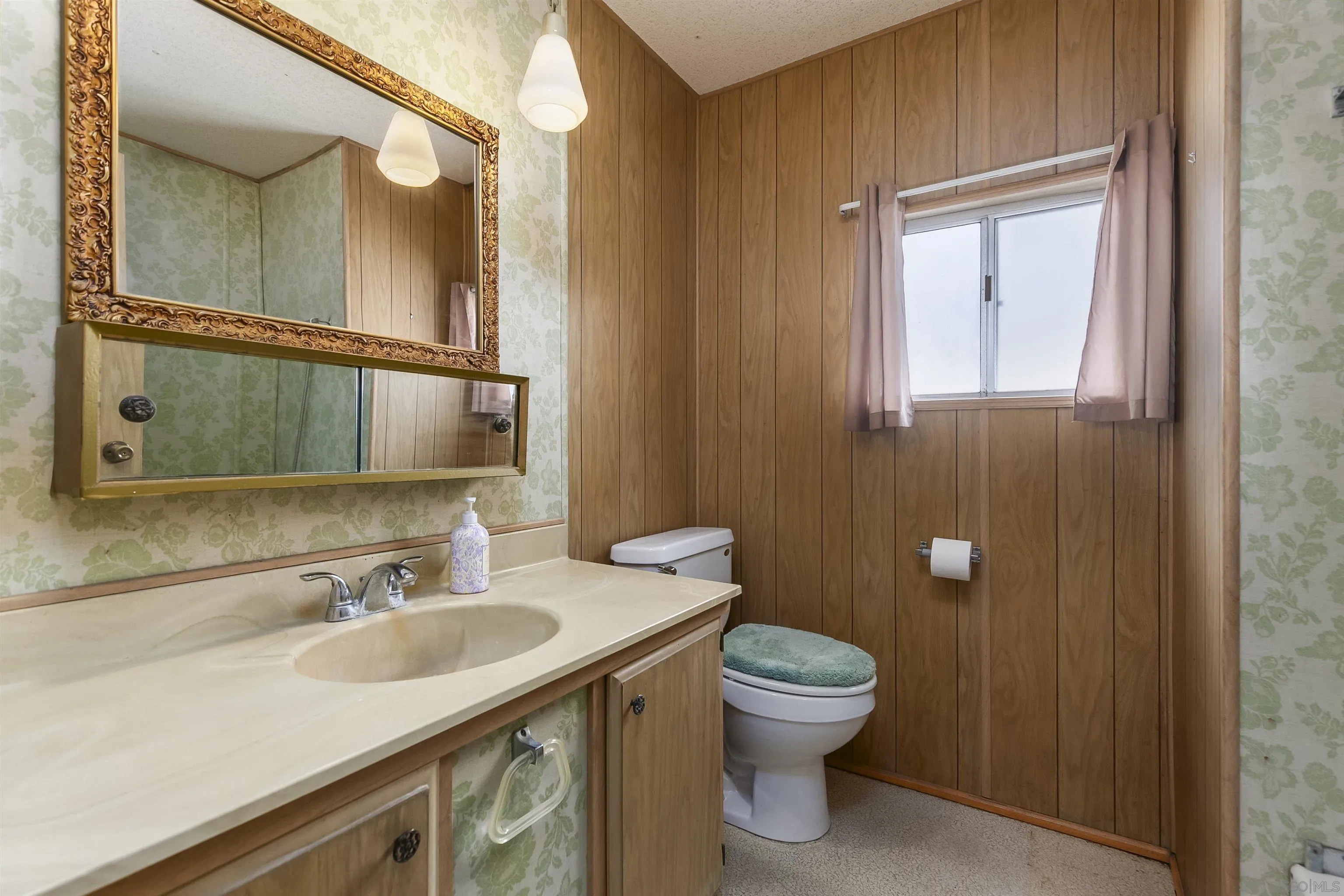https://cdn.realtyfeed.com/cdn/127/250039430/44f1353bc9aed44369bef92f324eca11.webp