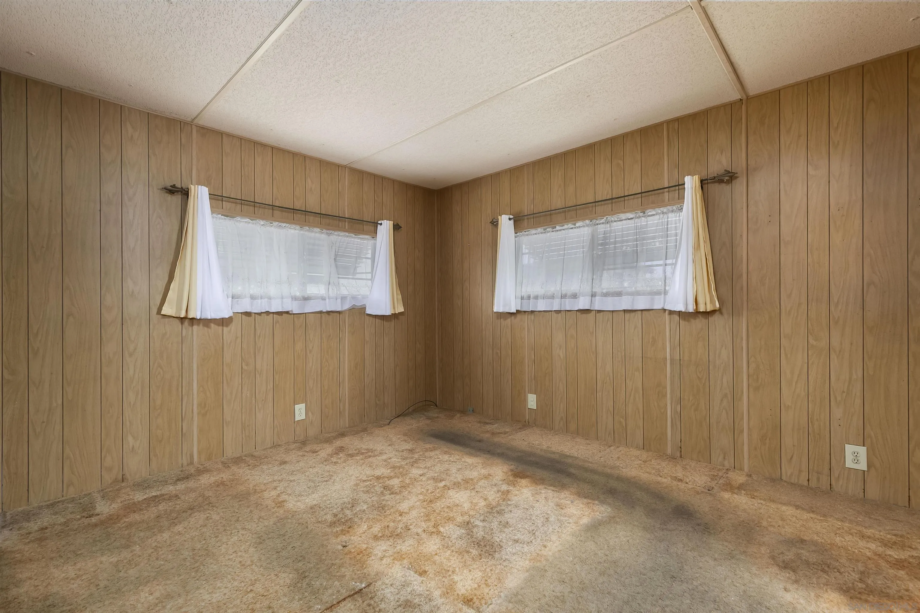 https://cdn.realtyfeed.com/cdn/127/250039430/e6557e5973b44e78c00df5f745e4fa90.webp