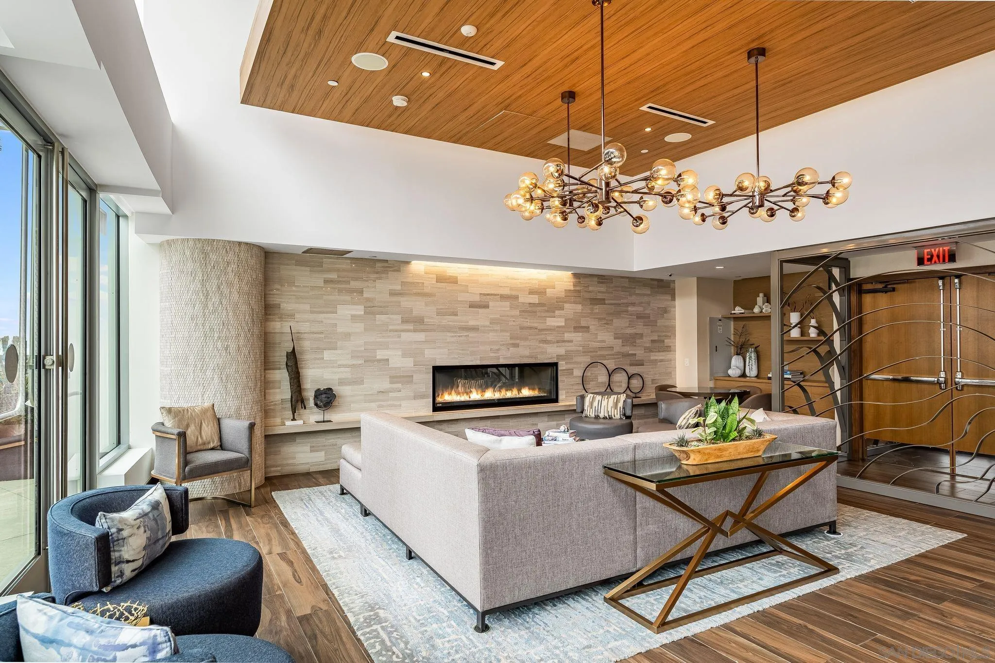 https://cdn.realtyfeed.com/cdn/127/250039437/ec4bc1354b3e33f01c4125e8efe982ff.webp