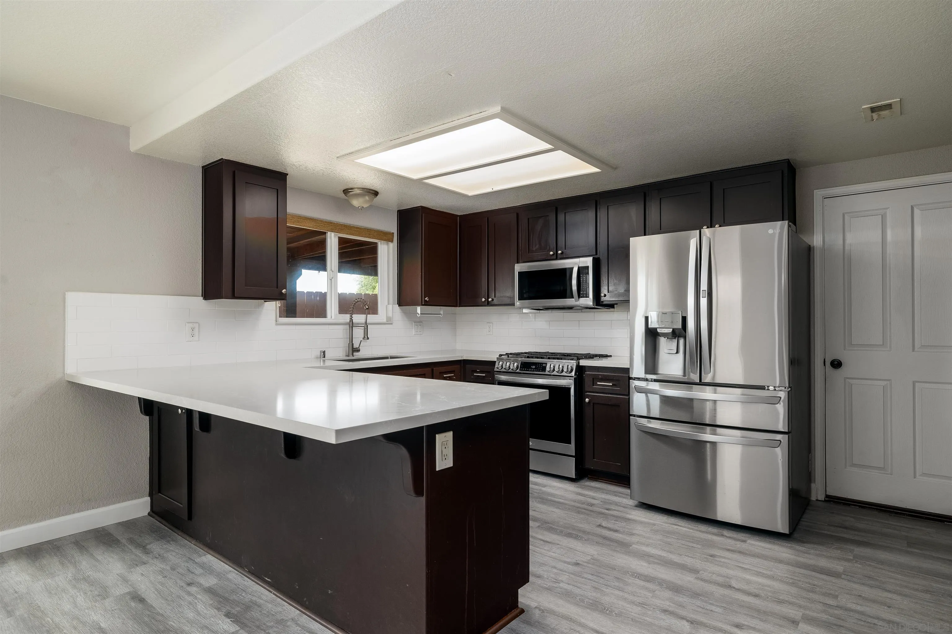 https://cdn.realtyfeed.com/cdn/127/250039444/23a6a165635e4d8b5d812f832c114c45.webp