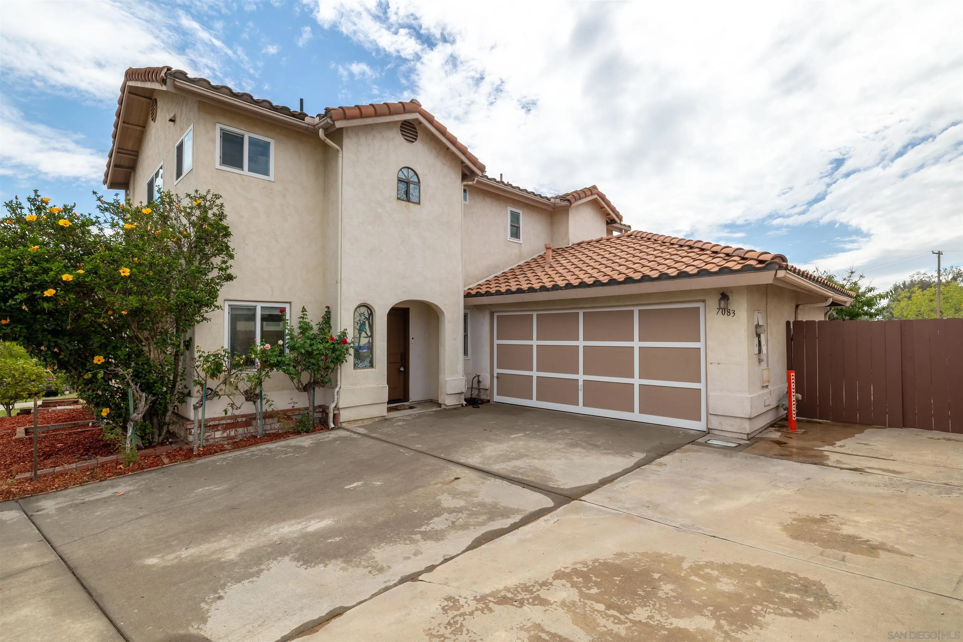 https://cdn.realtyfeed.com/cdn/127/250039444/3cfa58cb4476d9633e9fb049b957a3db.webp