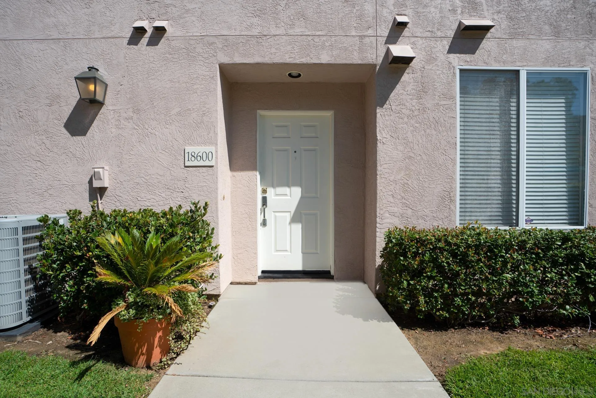 Photo #3: 250039445 Listing 