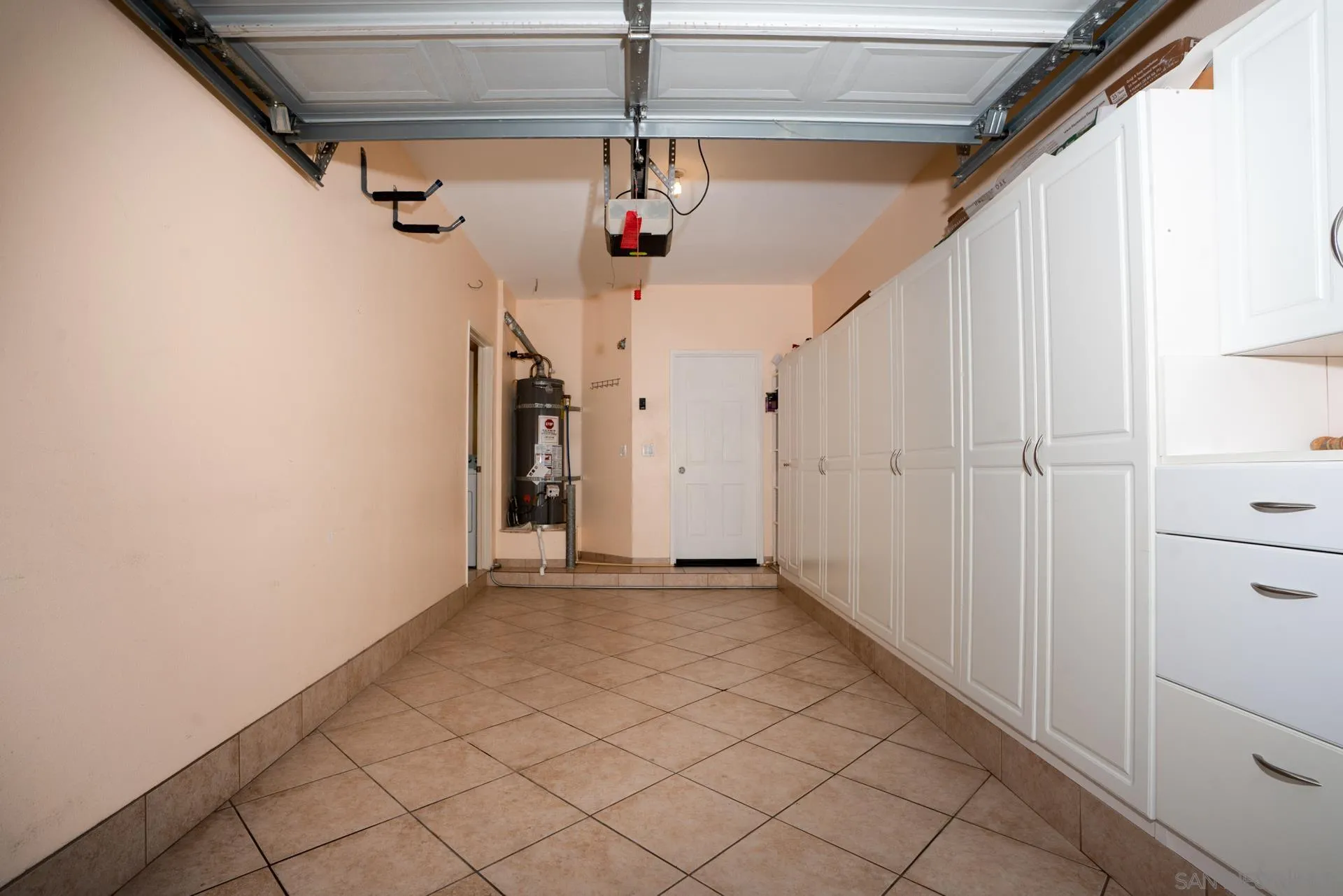 https://cdn.realtyfeed.com/cdn/127/250039445/fbb8d541495e96bc83e3f1a6672711d4.webp