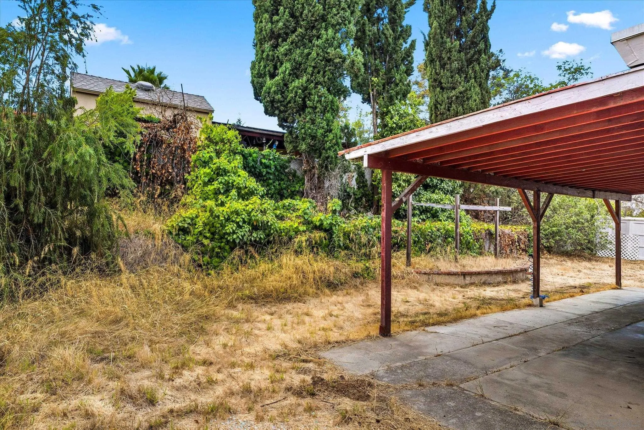 https://cdn.realtyfeed.com/cdn/127/250039446/f310351854596db984776cbf1d703f8e.webp
