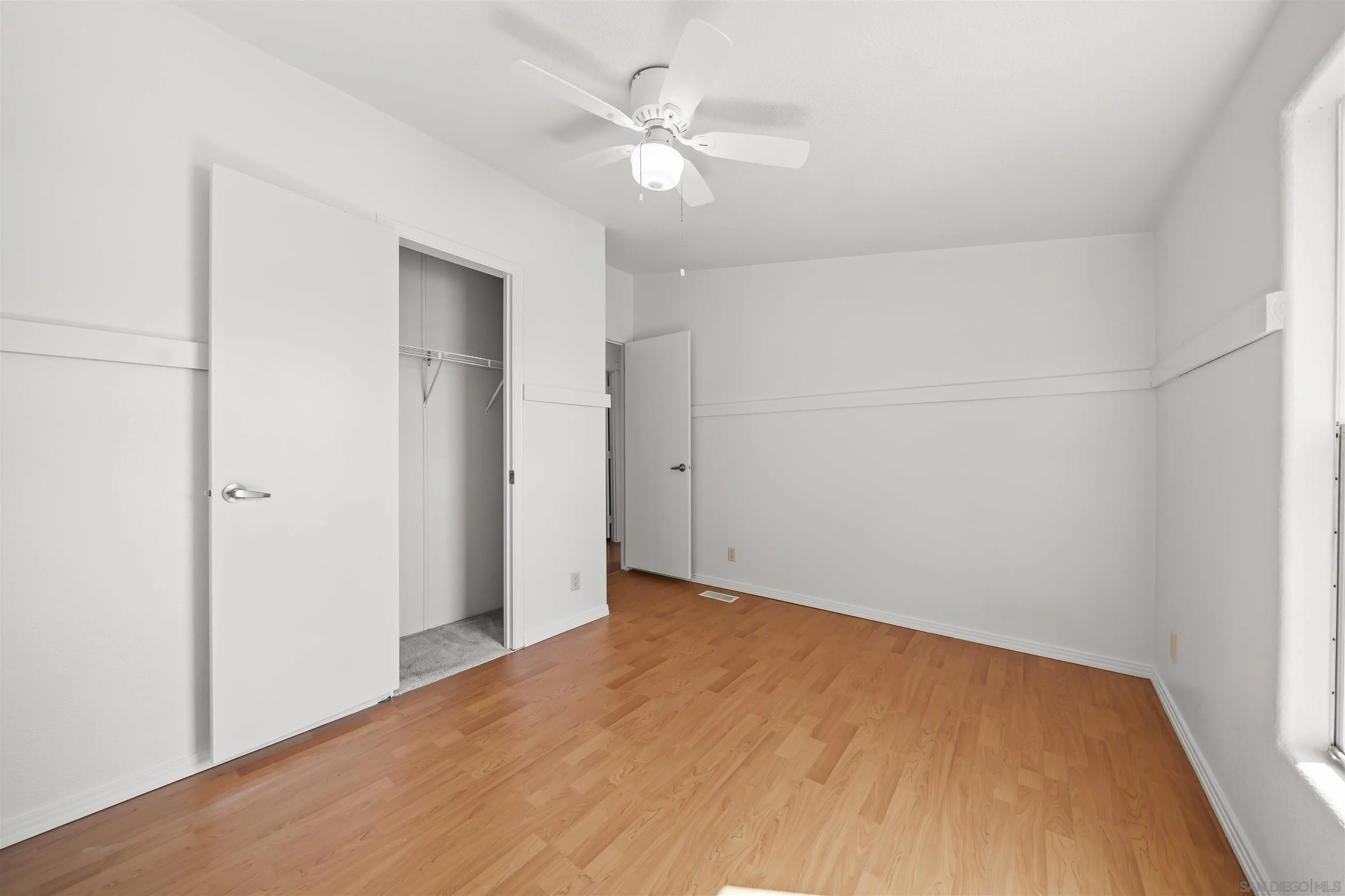 https://cdn.realtyfeed.com/cdn/127/250039452/0c22ec554776cba080de69f960930ec0.webp