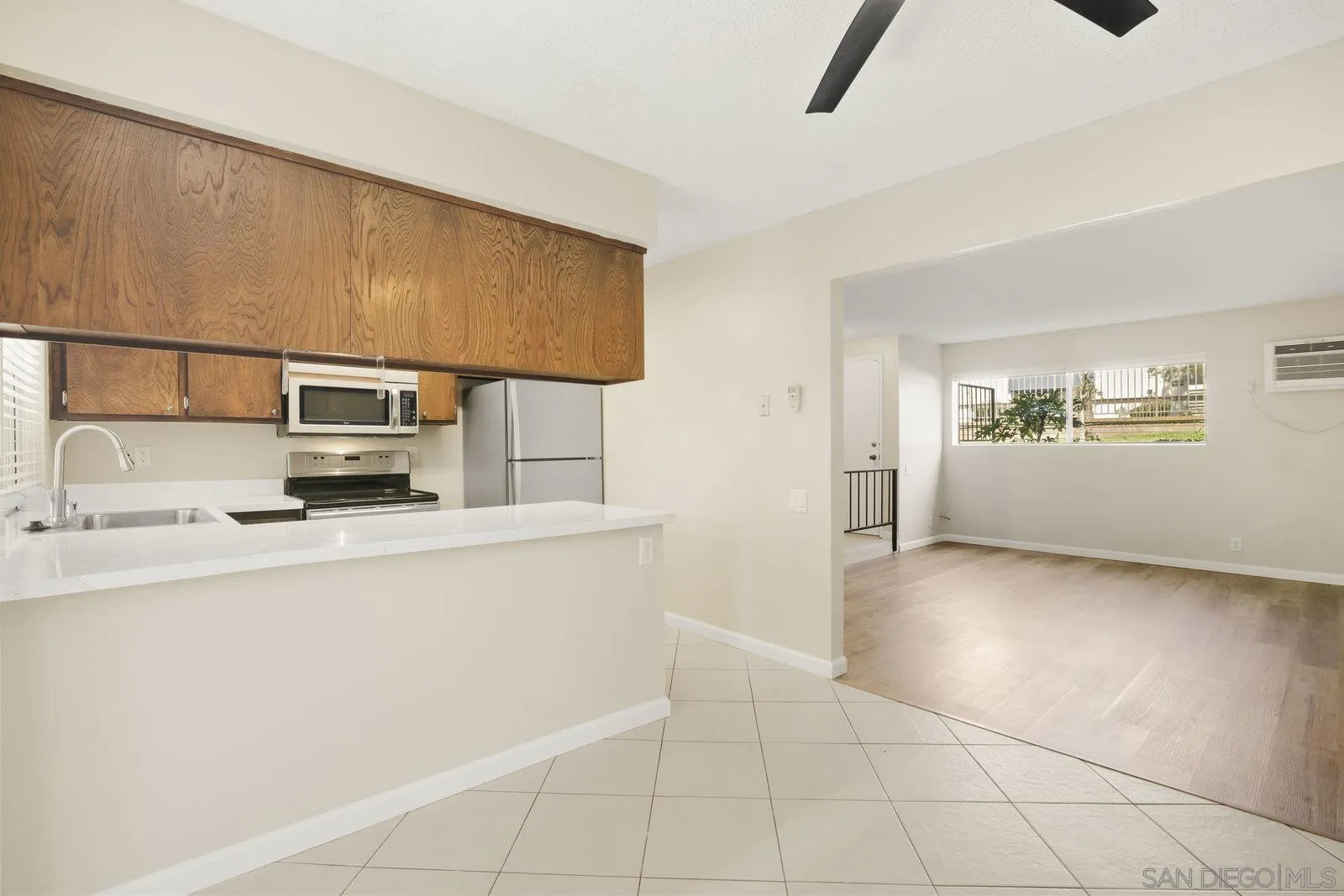 https://cdn.realtyfeed.com/cdn/127/250039454/7c0fa42df468f74d23abdb97b25d878b.webp