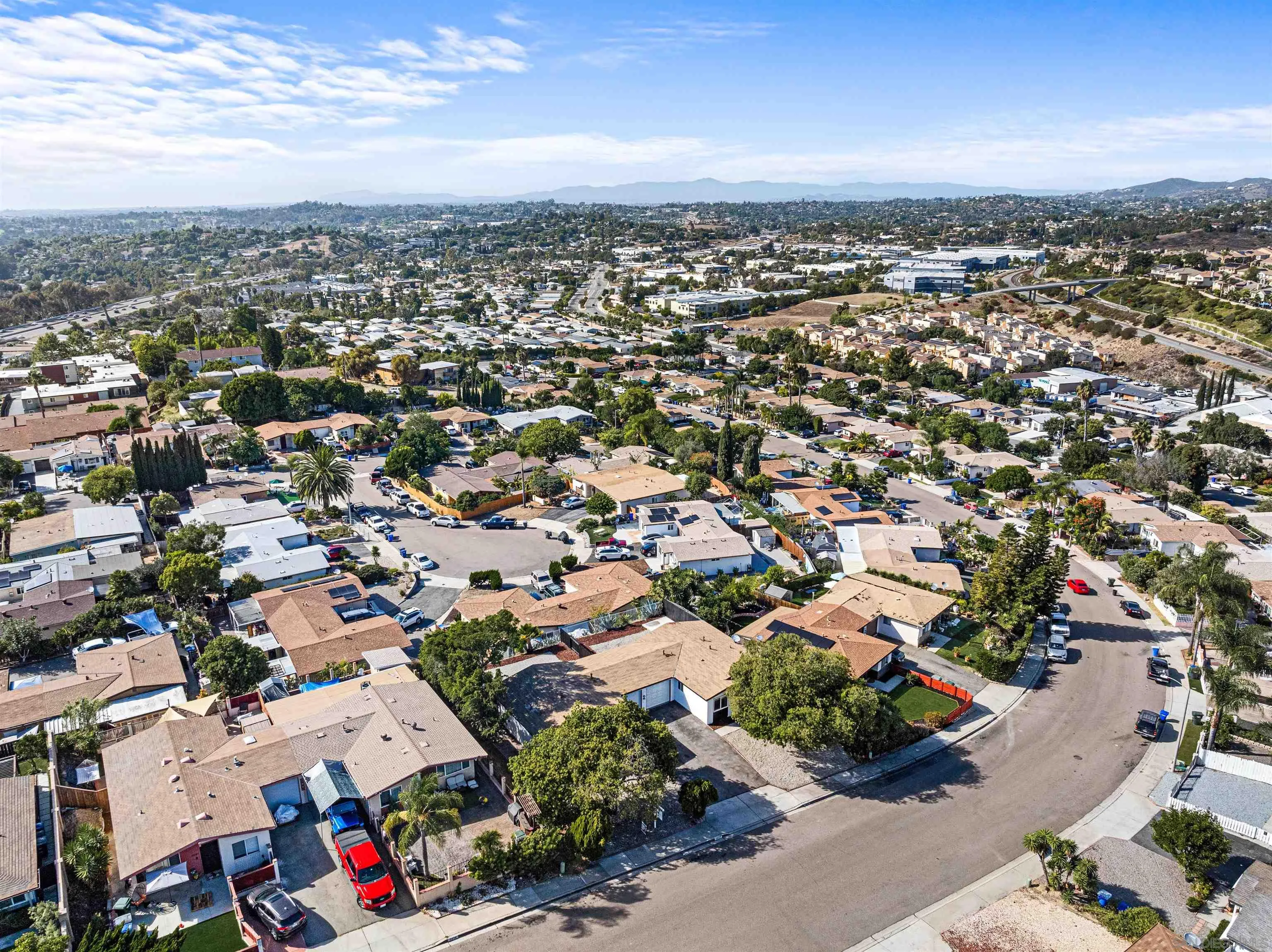 https://cdn.realtyfeed.com/cdn/127/250039455/014096c6814362a27a6a9e7015c84f05.webp
