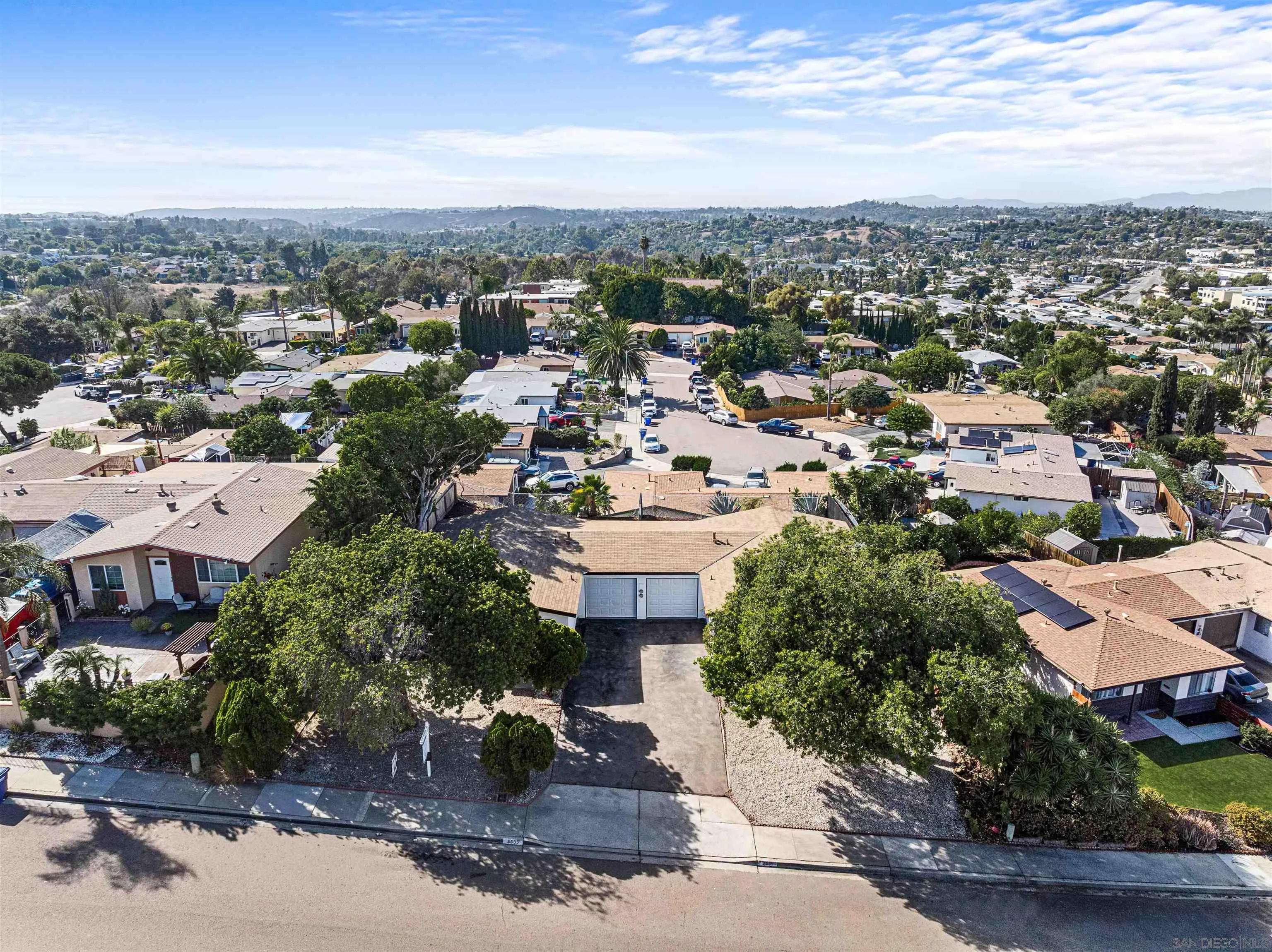 https://cdn.realtyfeed.com/cdn/127/250039455/51bb72c45ccf6ecd44b9bbbdac7472f6.webp