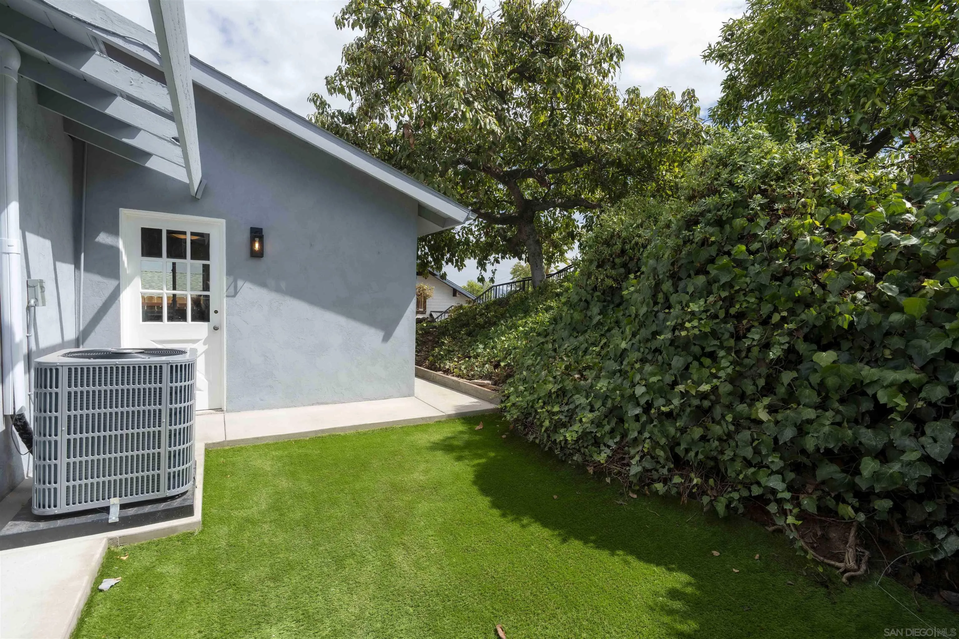 https://cdn.realtyfeed.com/cdn/127/250039460/4bdecdb82775a3db4a2c1dcdf353d933.webp