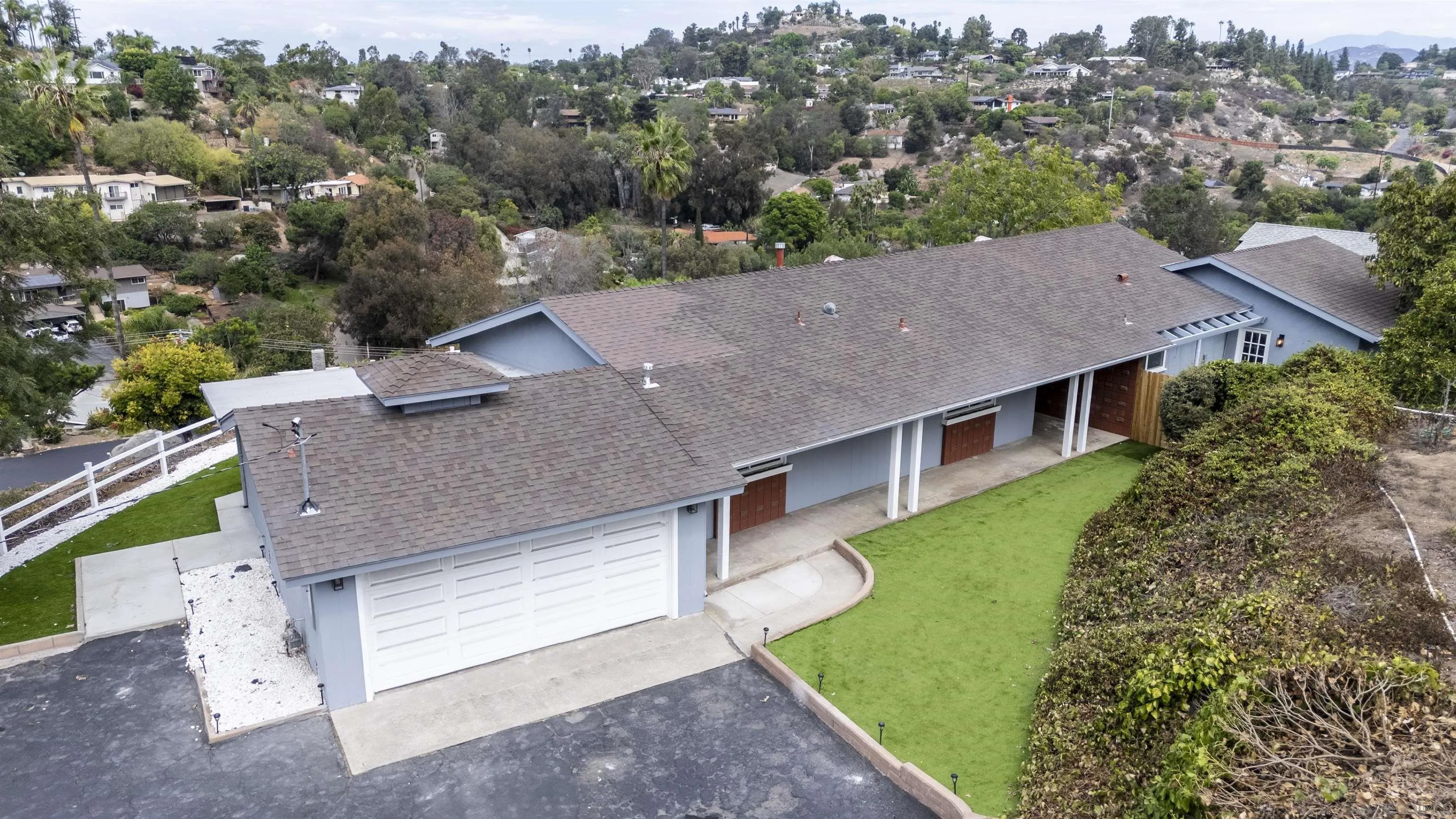 https://cdn.realtyfeed.com/cdn/127/250039460/7a830ee6e4aa6f25586b33f490271be5.webp