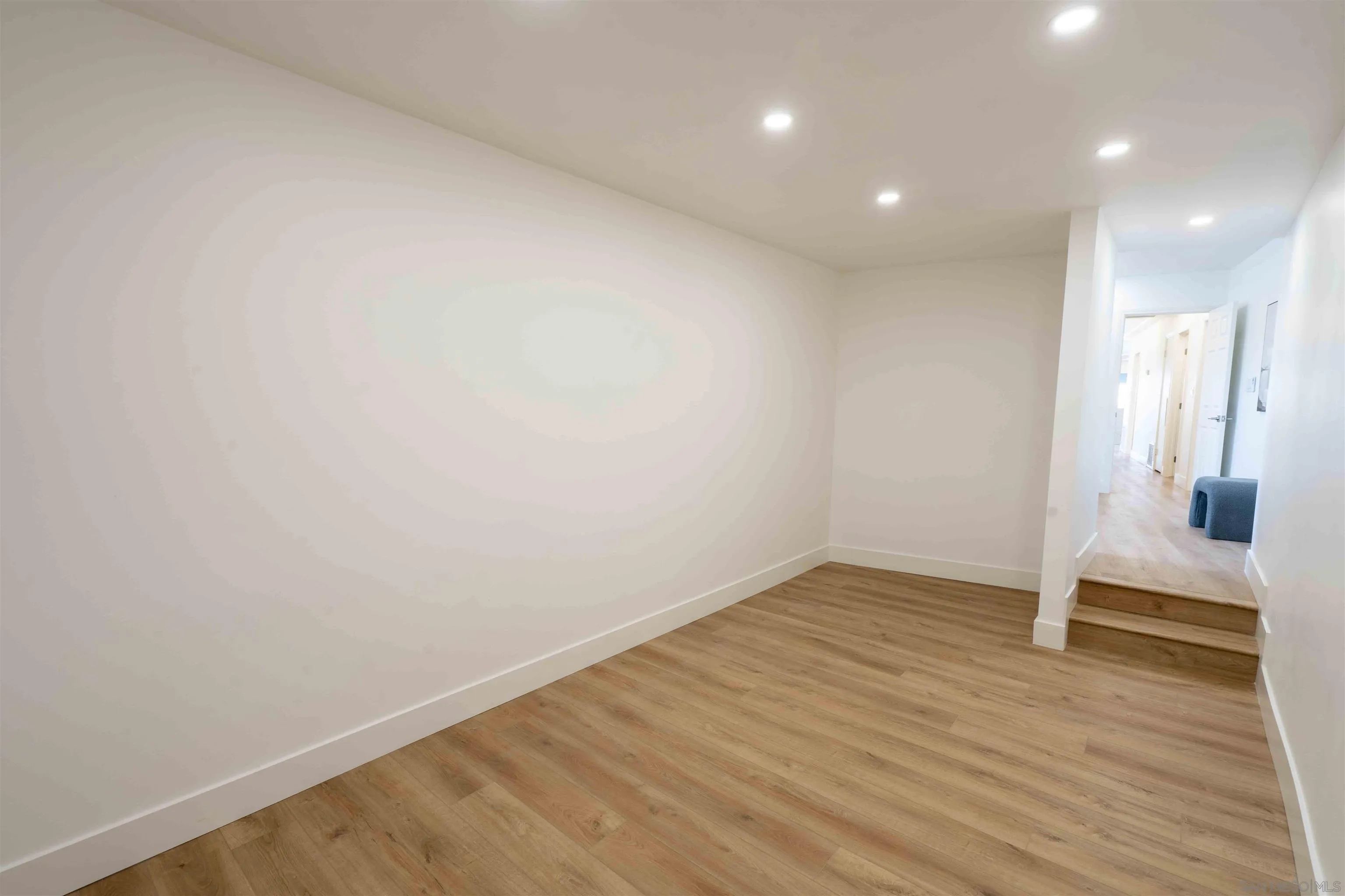 https://cdn.realtyfeed.com/cdn/127/250039460/8a3587e0945d542668b6586ac40a21ee.webp