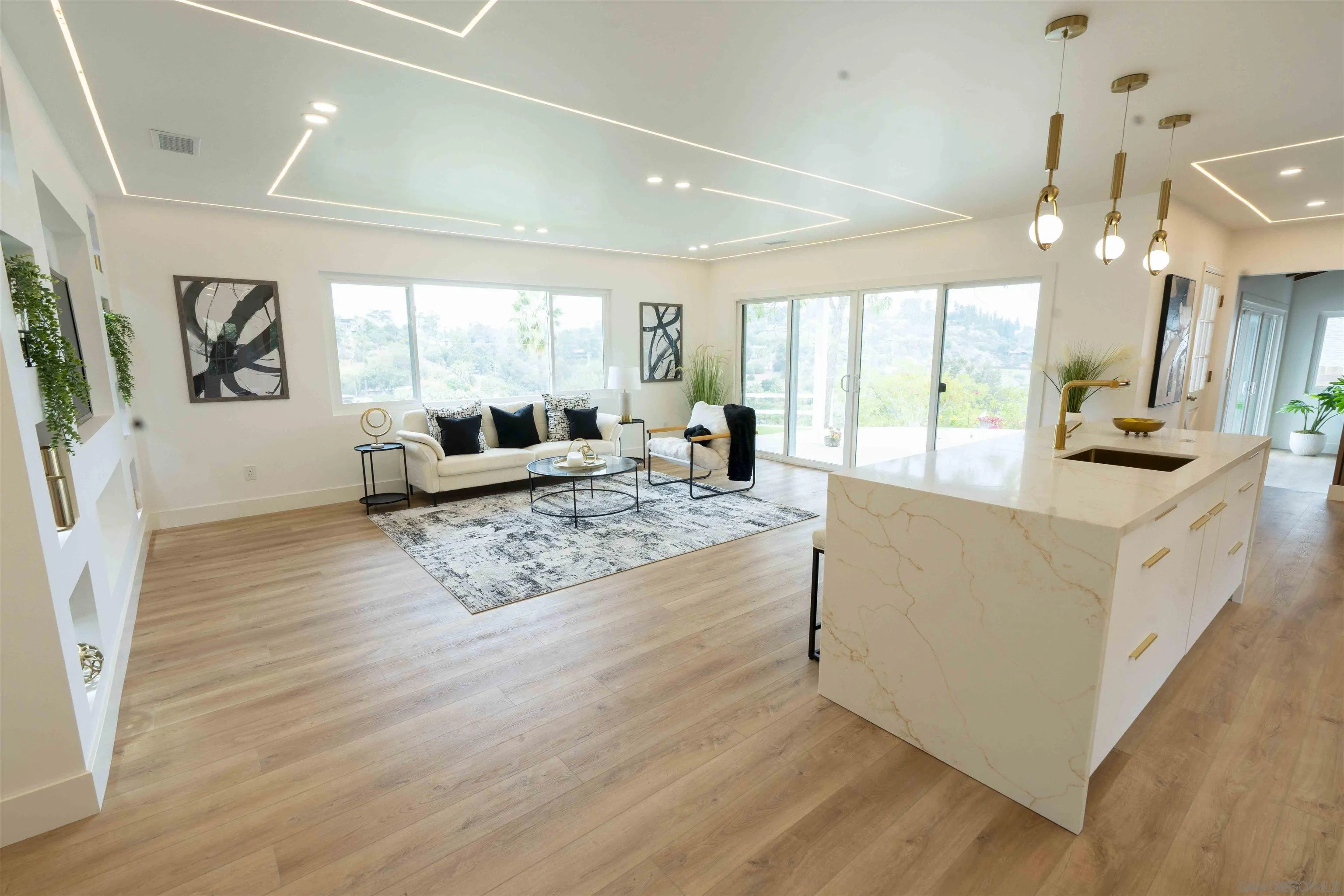 https://cdn.realtyfeed.com/cdn/127/250039460/b11d9ffb6b518830cc3b81a410512f30.webp