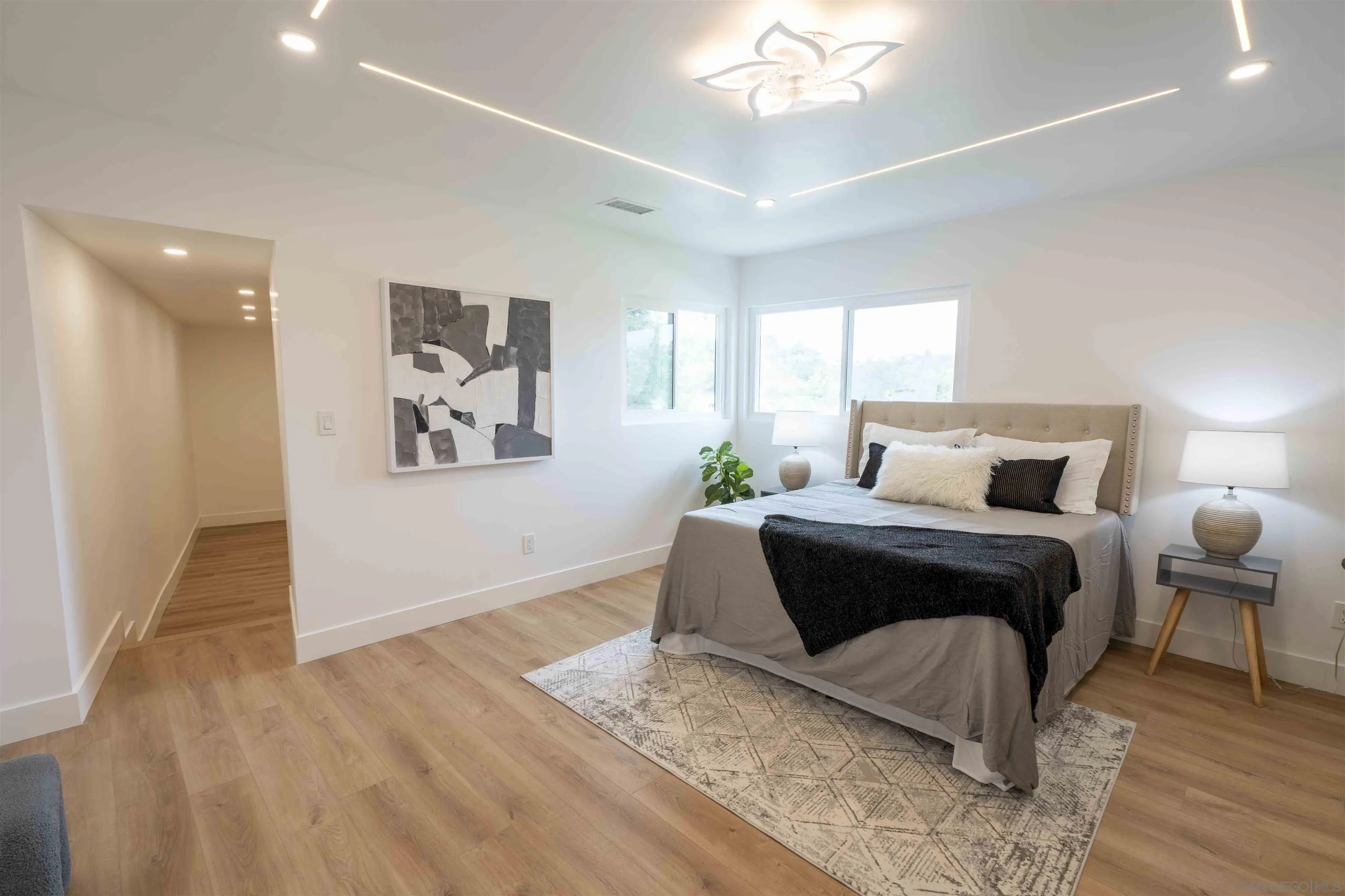 https://cdn.realtyfeed.com/cdn/127/250039460/bb128961ddef7161e8a75644f81c9bc8.webp