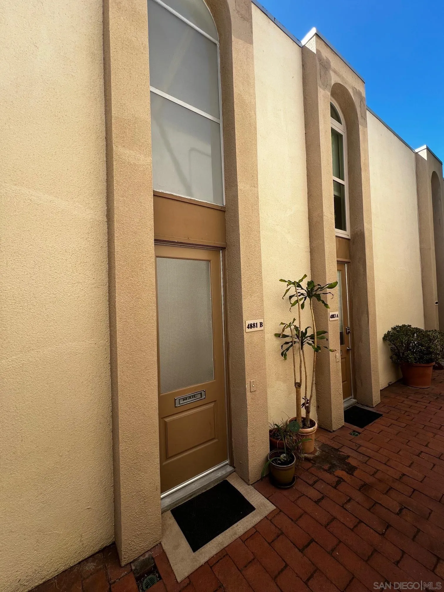 https://cdn.realtyfeed.com/cdn/127/250039463/bf2dbc6fc8544b1cb6f52a73b1da0523.webp