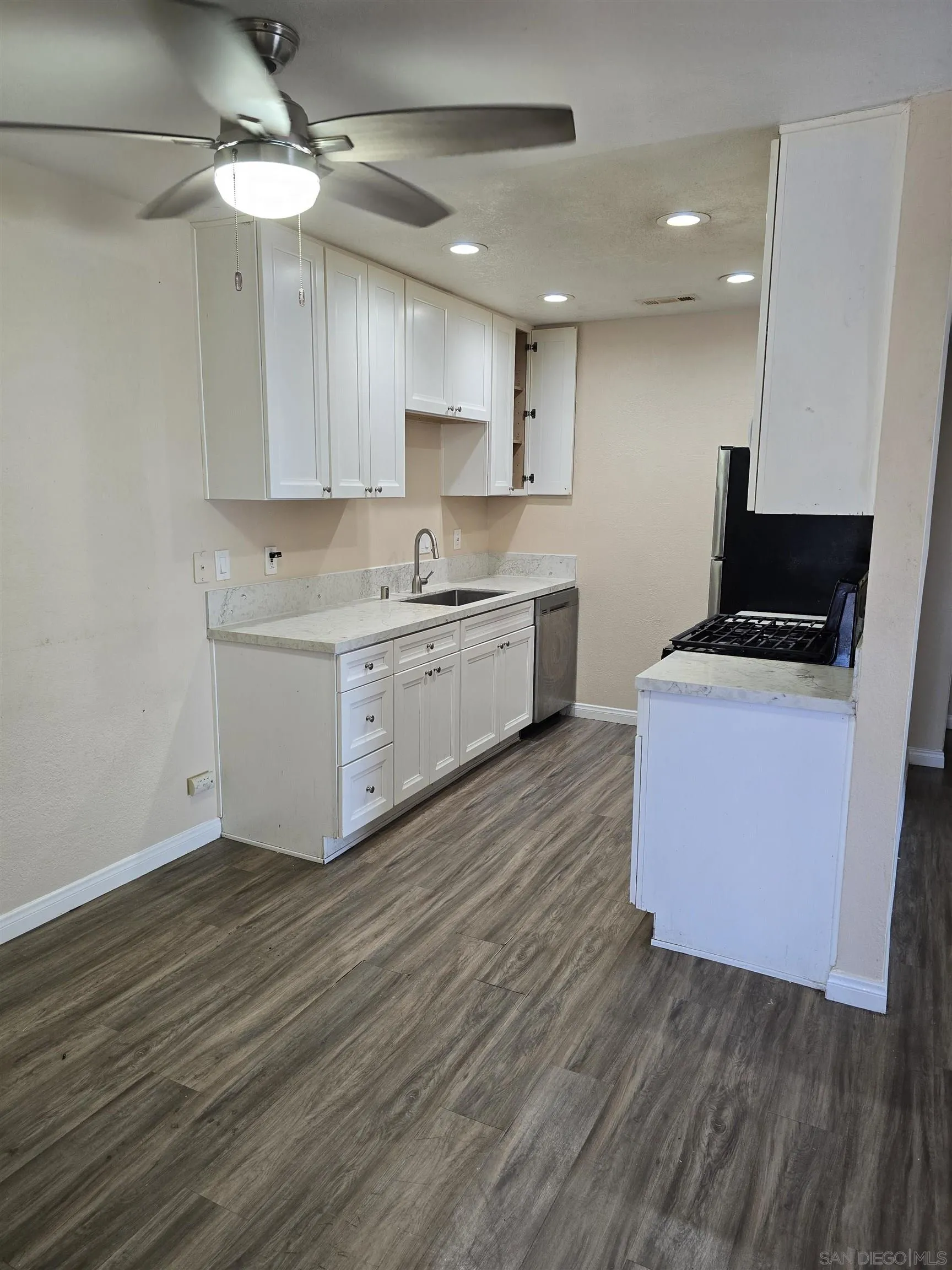 Photo #7: 250039464 Listing: Photo #7