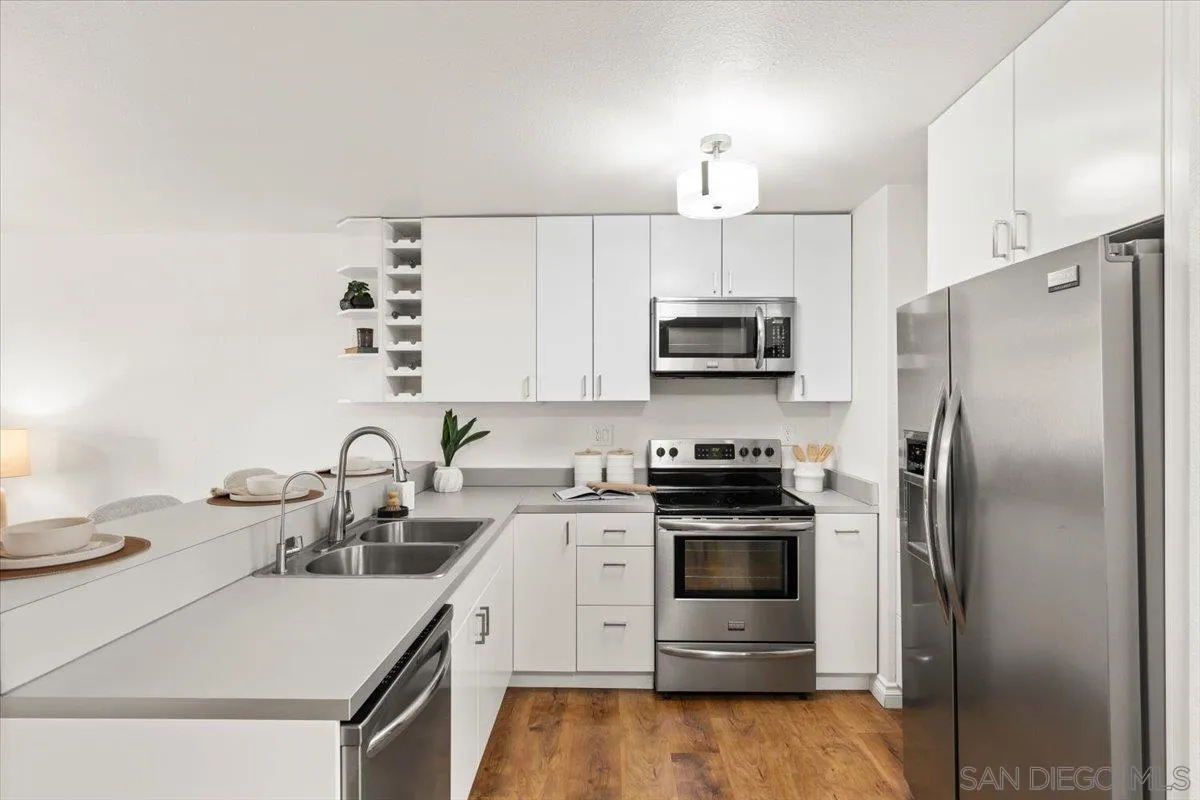 https://cdn.realtyfeed.com/cdn/127/250039466/42f7593ef2c1f370eb90b6cb2a5b2cdc.webp